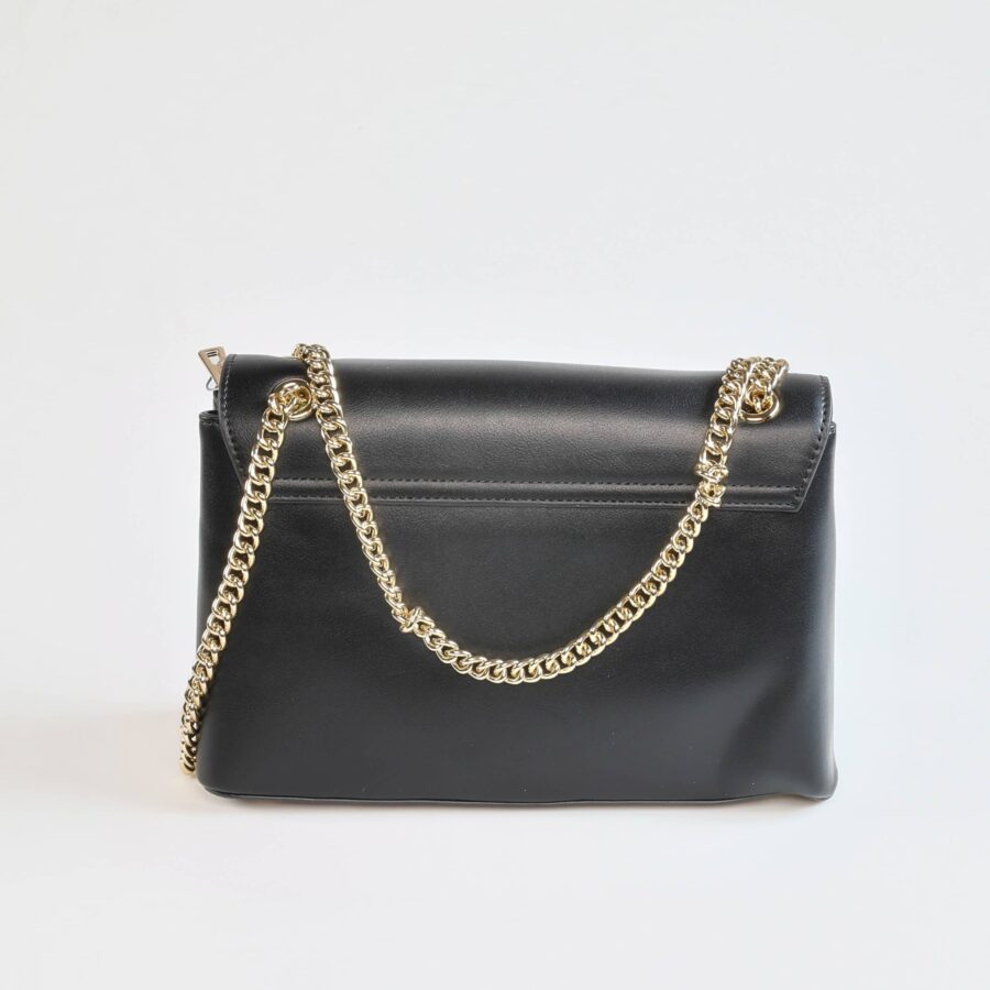 Sac à main en cuir noir avec chaîne dorée, accessoire chic et tendance pour toutes occasions..