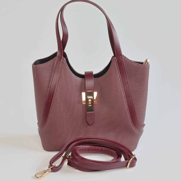 Beauty – Sac à main en Bordeau.