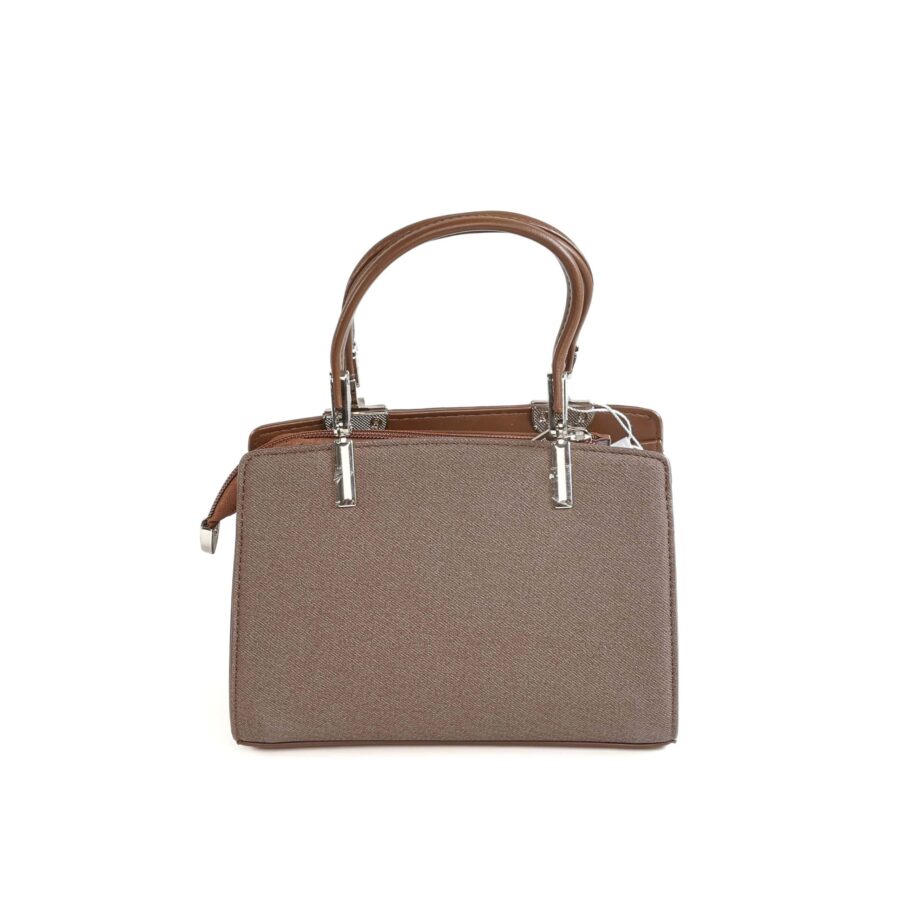 Sac à main en cuir beige avec poignées en bois, accessoire de mode pour femmes élégantes..