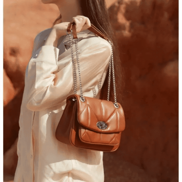 Superb – Sac à main en Tabac.
