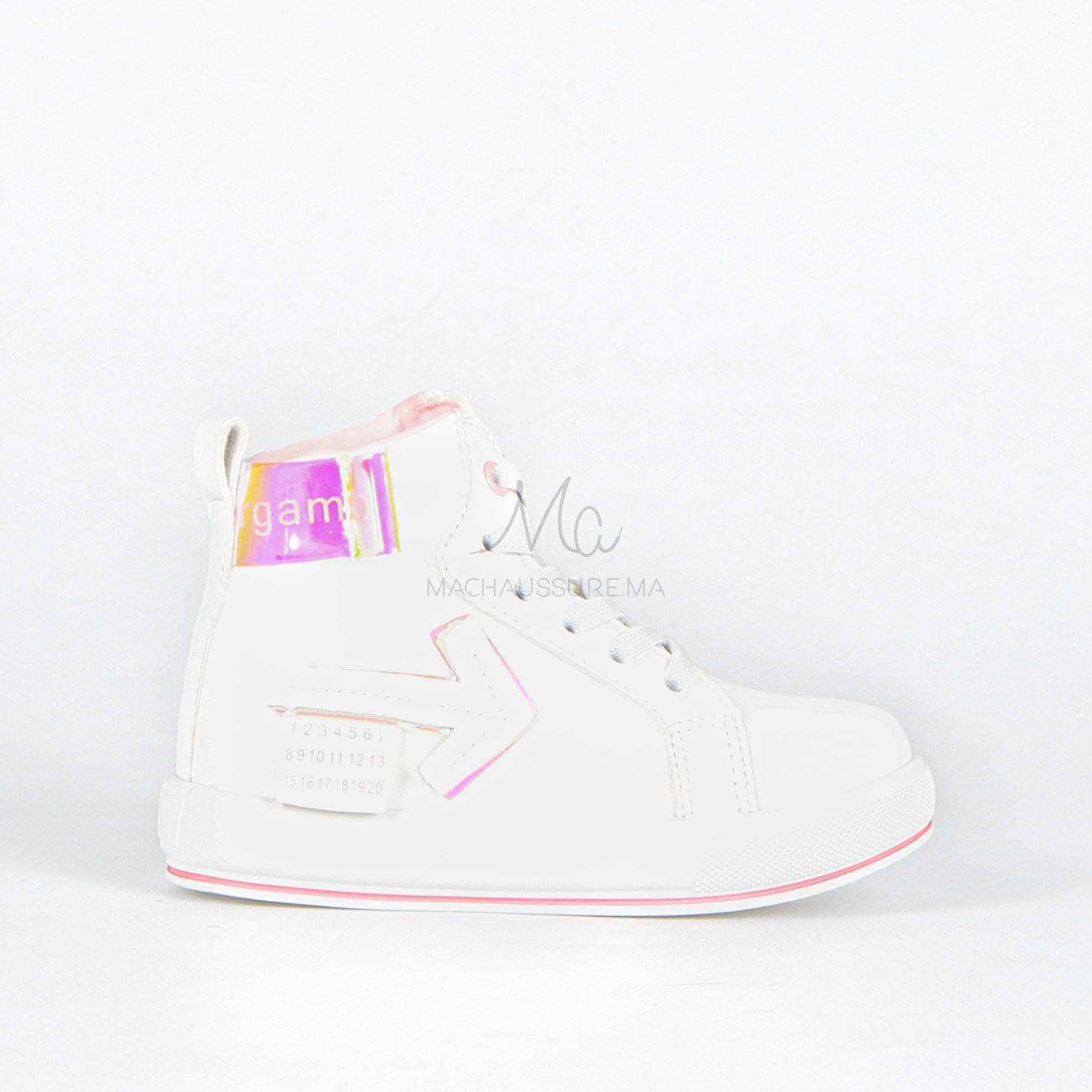 AVA - Baskets fille en Blanc.