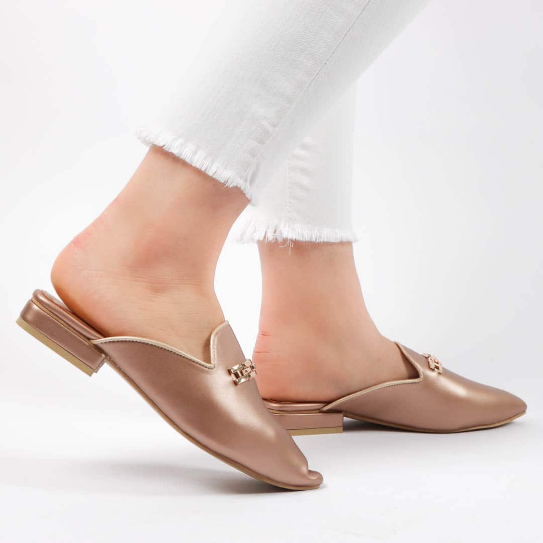 ANJA – Mules Femmes en Bronze.