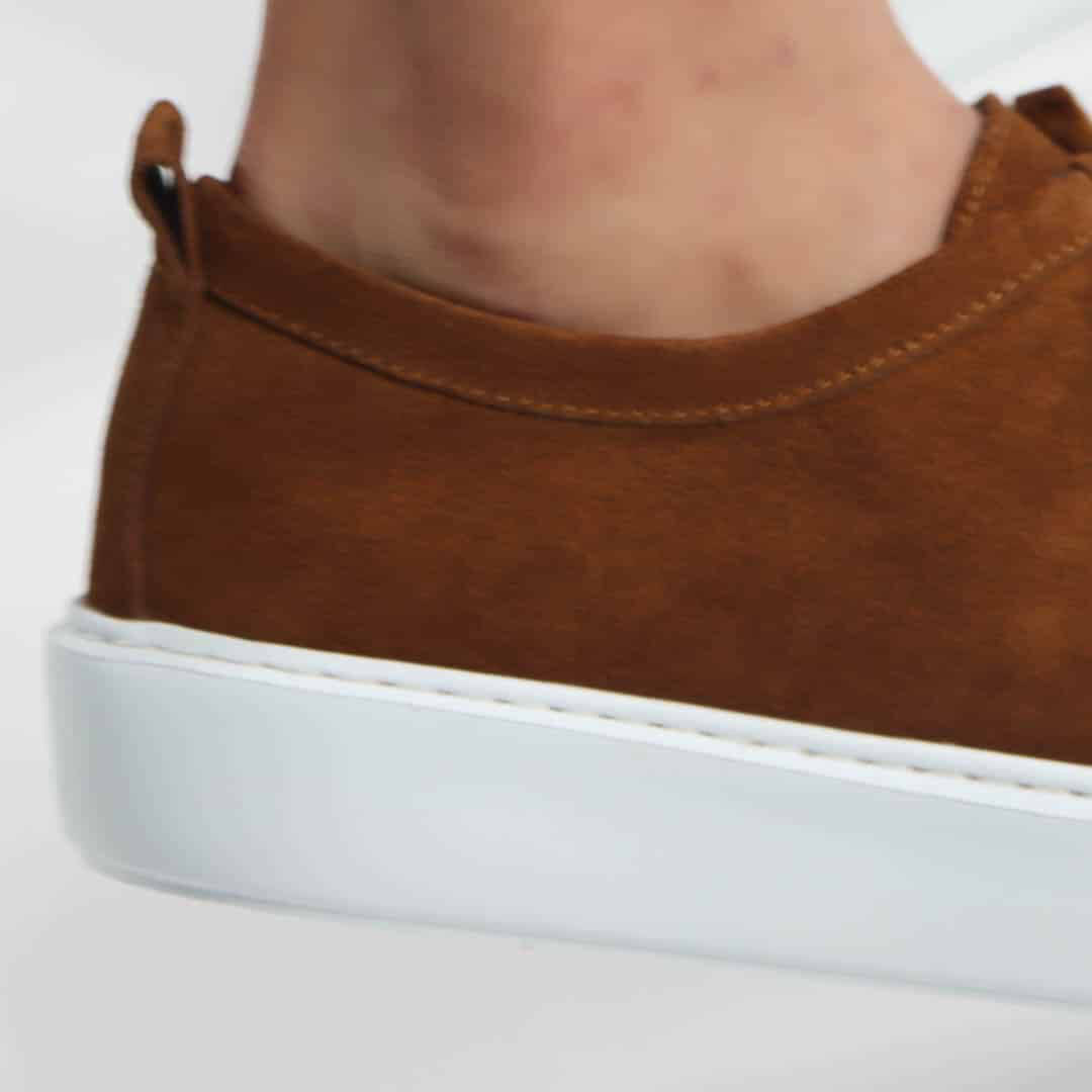 AMER - Chaussures à lacets pour Hommes 100% Cuir en Tabac.