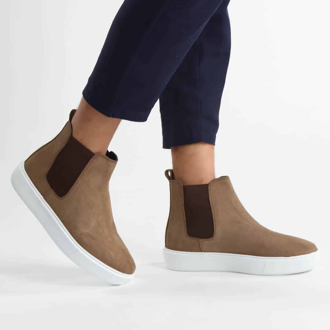 Premium – Boots daim en kaki.