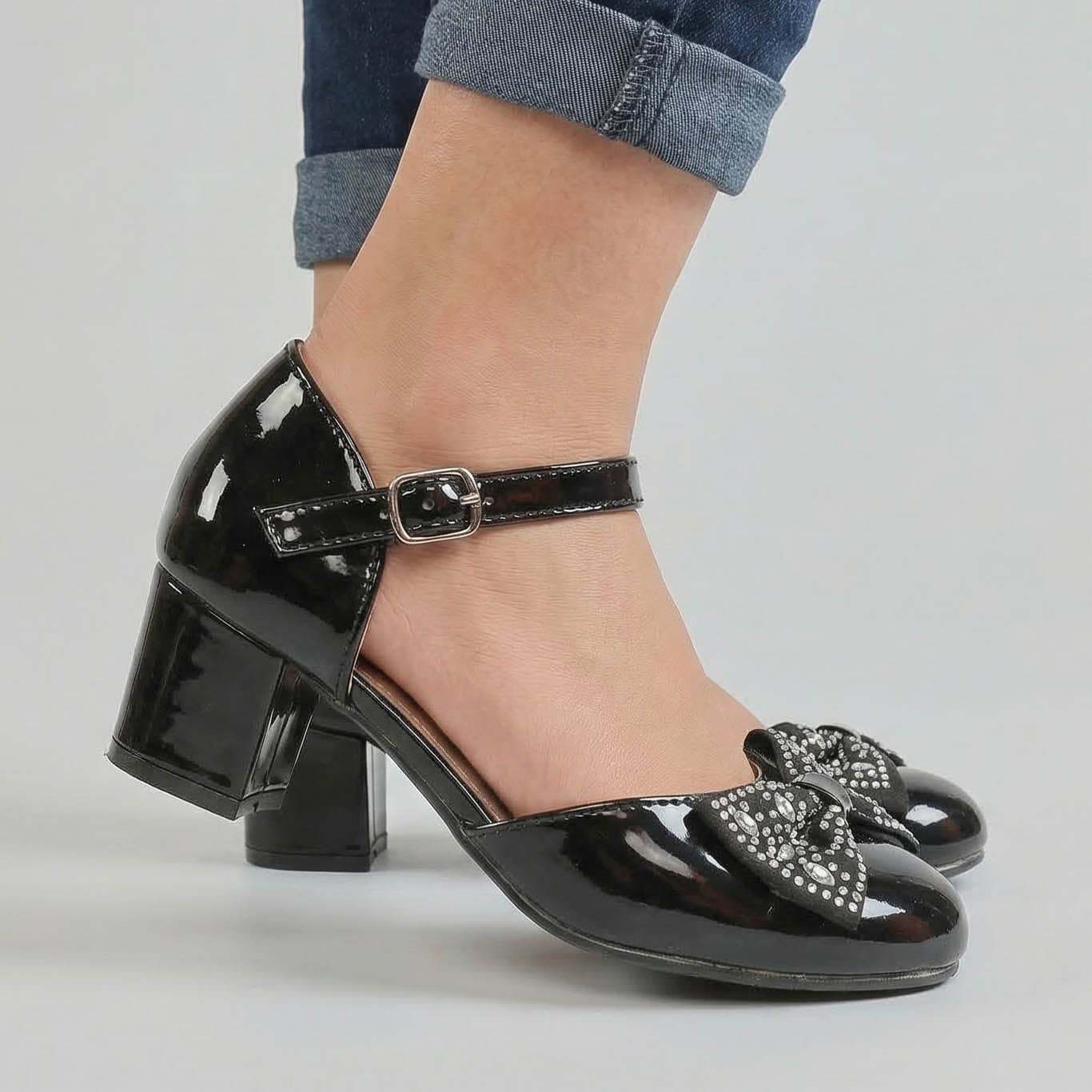 Sweet Heart – Ballerines Fille à talon en Noir.