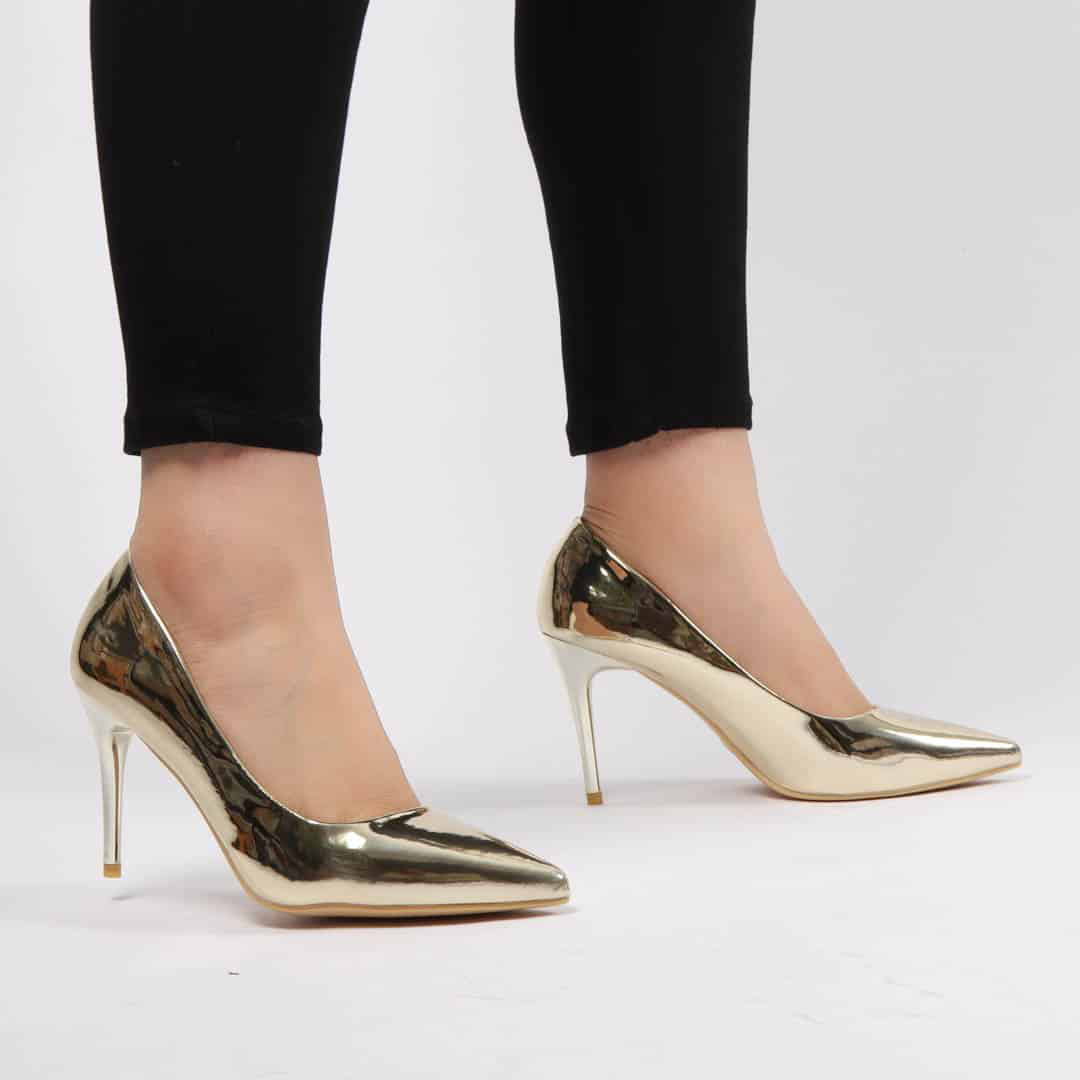 Kalinda – Escarpins Femmes en Doré.