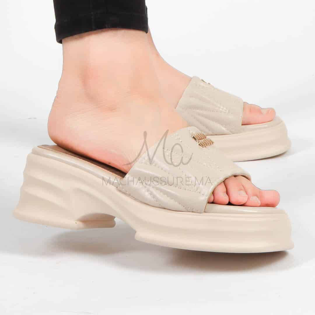 Fiesta – Sandales compensées en Beige.