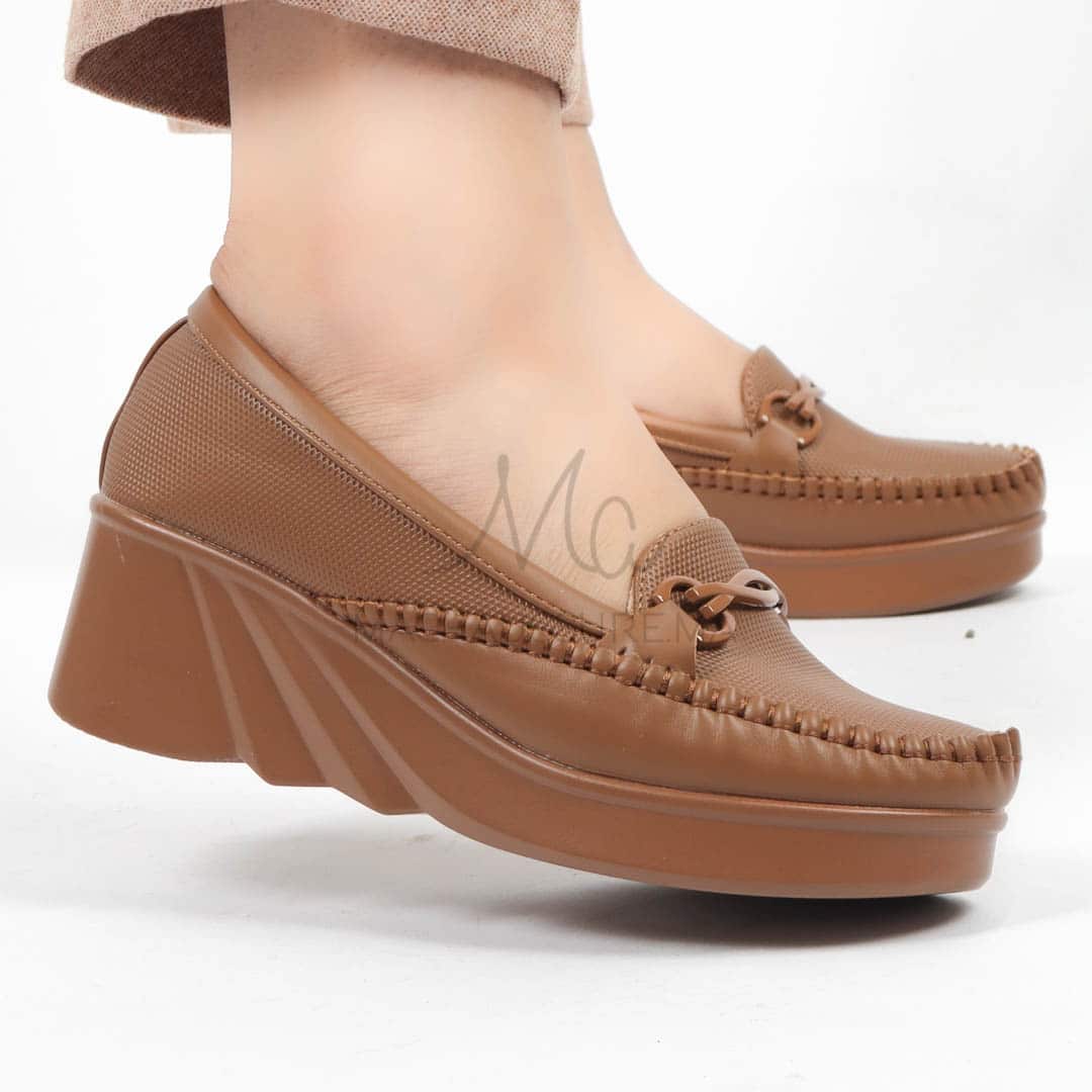Yrsa – Mocassins Femmes en Tabac.