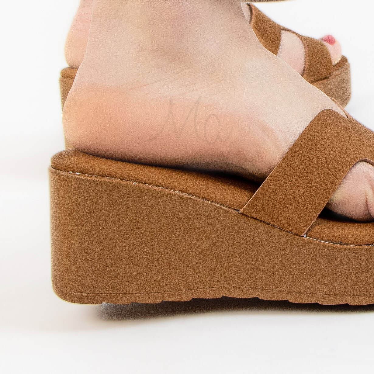 Sekina – Sandales compensées confortables en Tabac.
