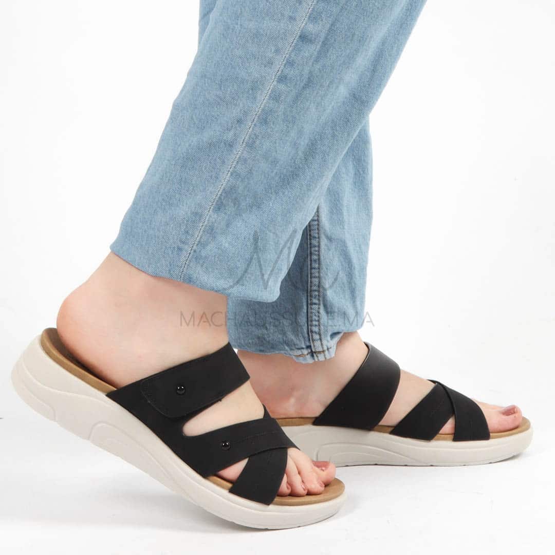 Epicéa – Sandales confortables en Noir.