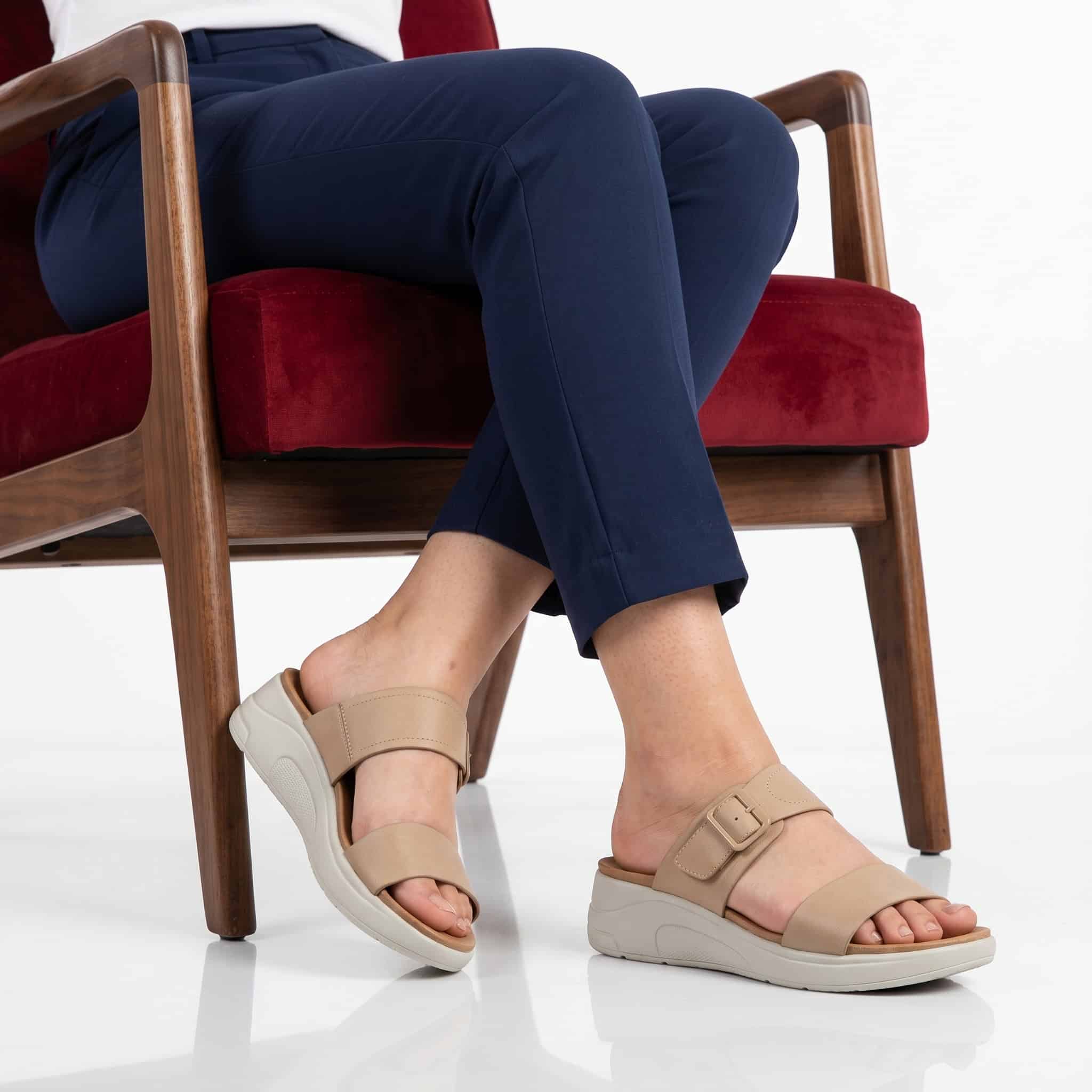 Erable – Sandales confortables en Beige.