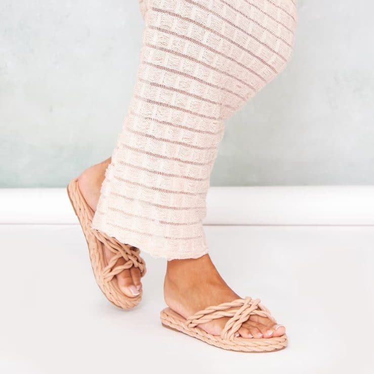 Woven - Sandales plates en Kaki.