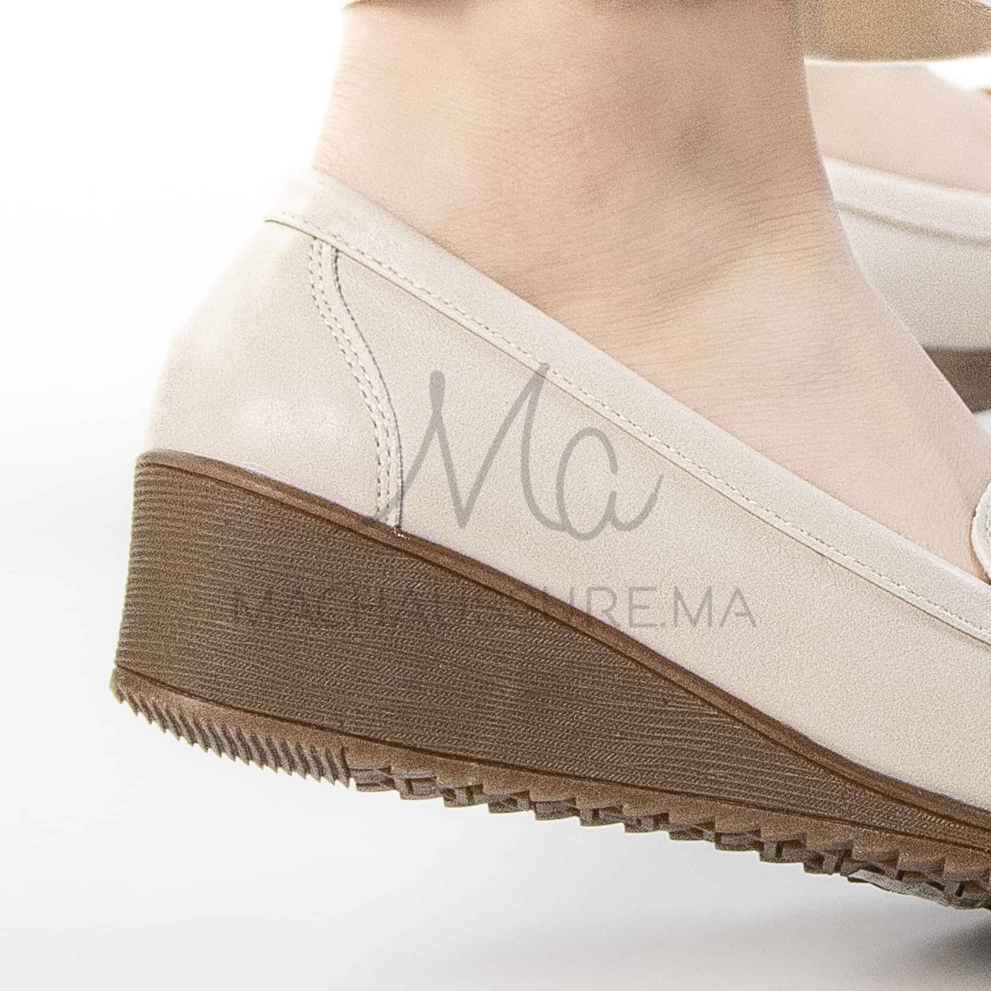 Sublimoc – Mocassins compensées en Beige.