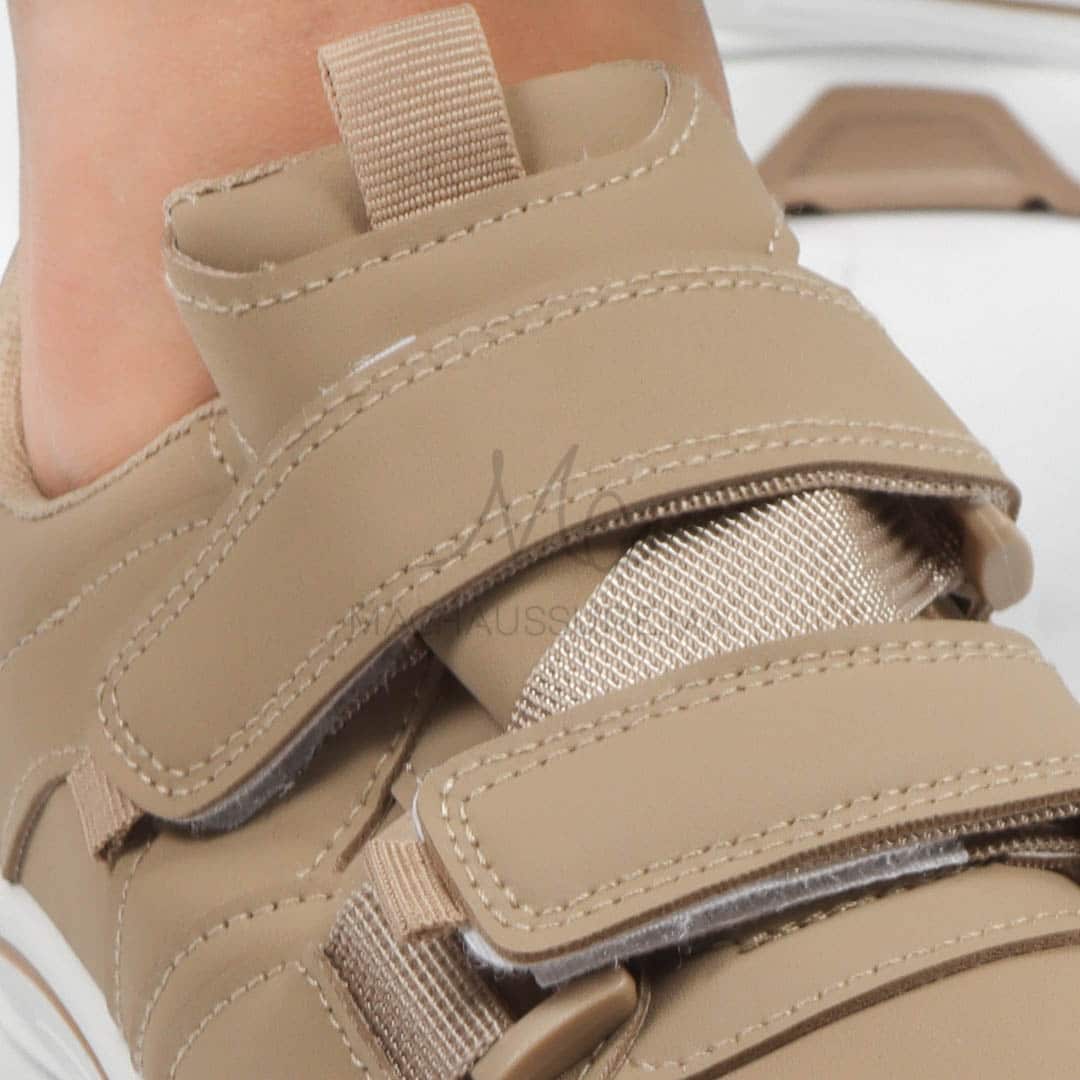 Camassia – Baskets femmes en KAKI.