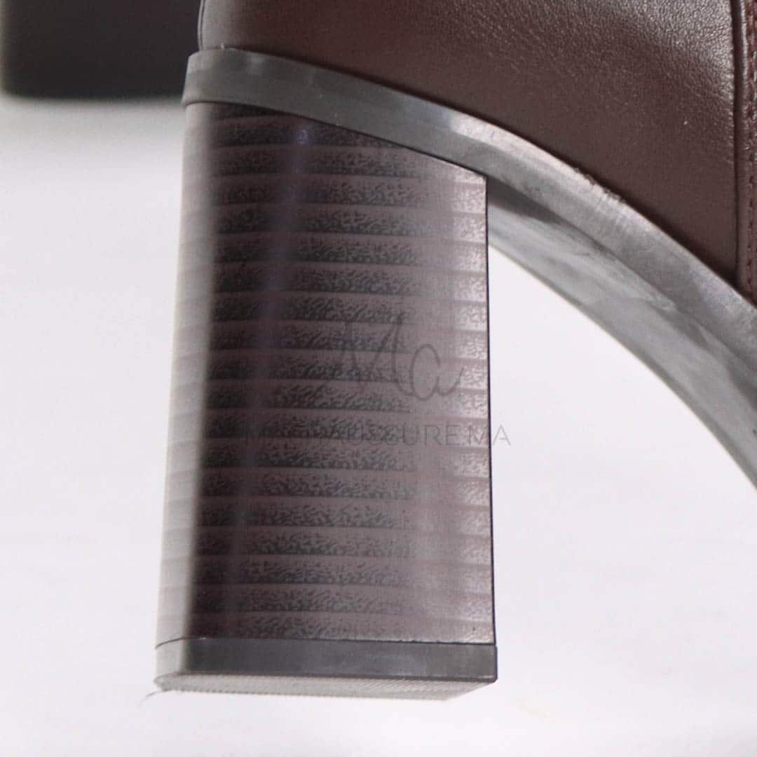 MAHA – Bottes à talon en Marron.