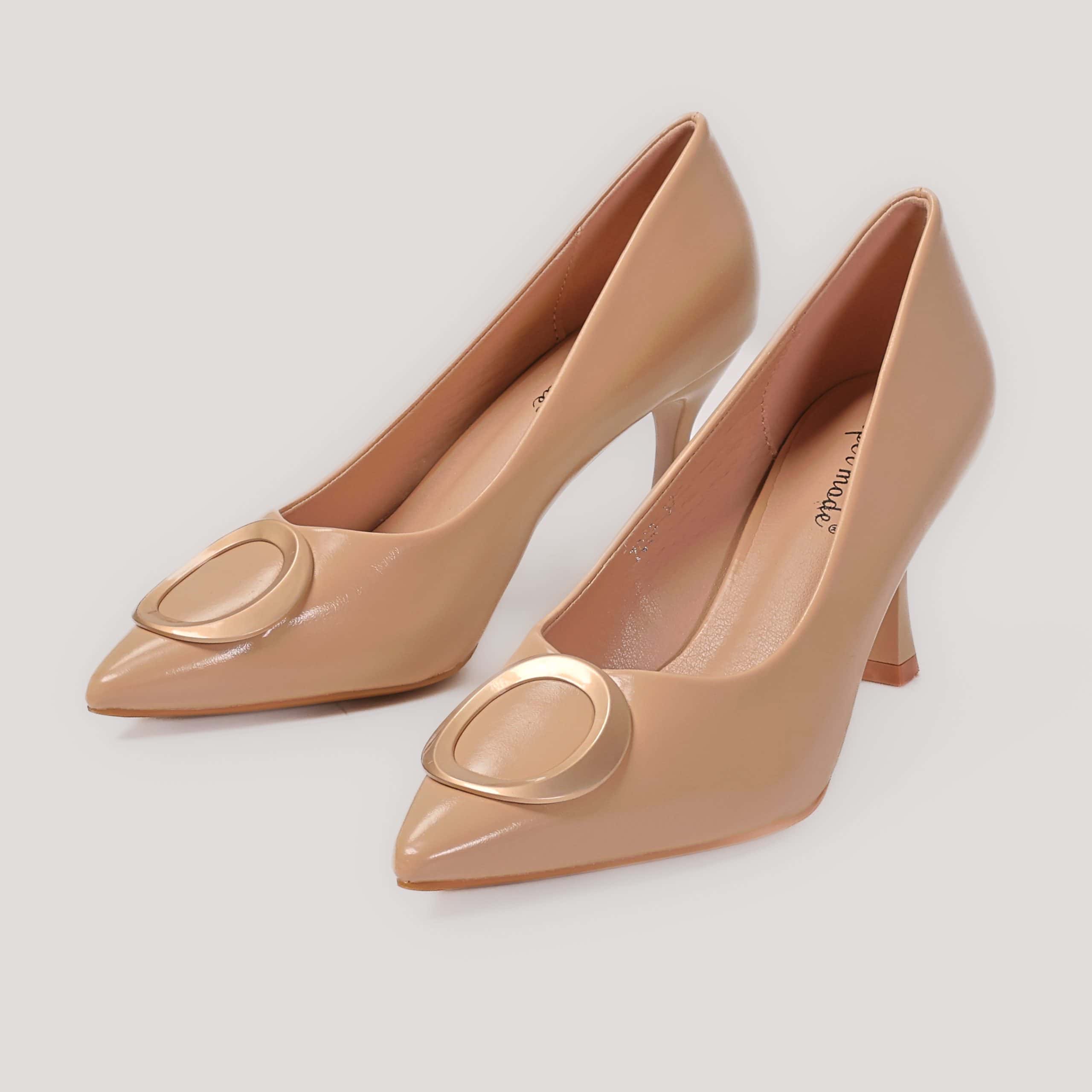 DIVA – Escarpins Femmes en Beige.