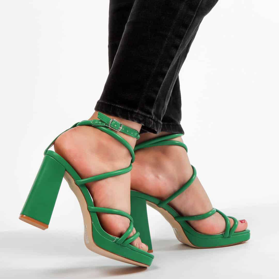 Irisé – Sandales à talon Vert.