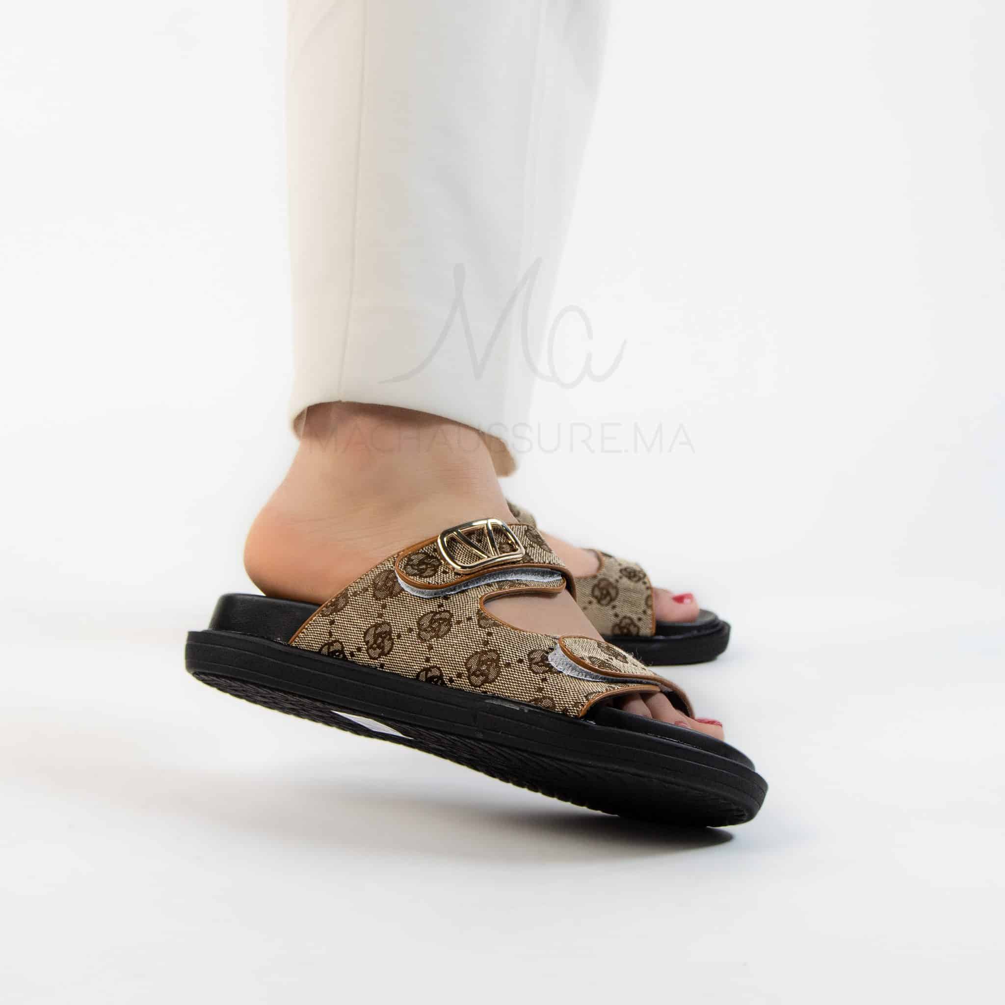 Amaryllis - Sandales plates en Tabac.