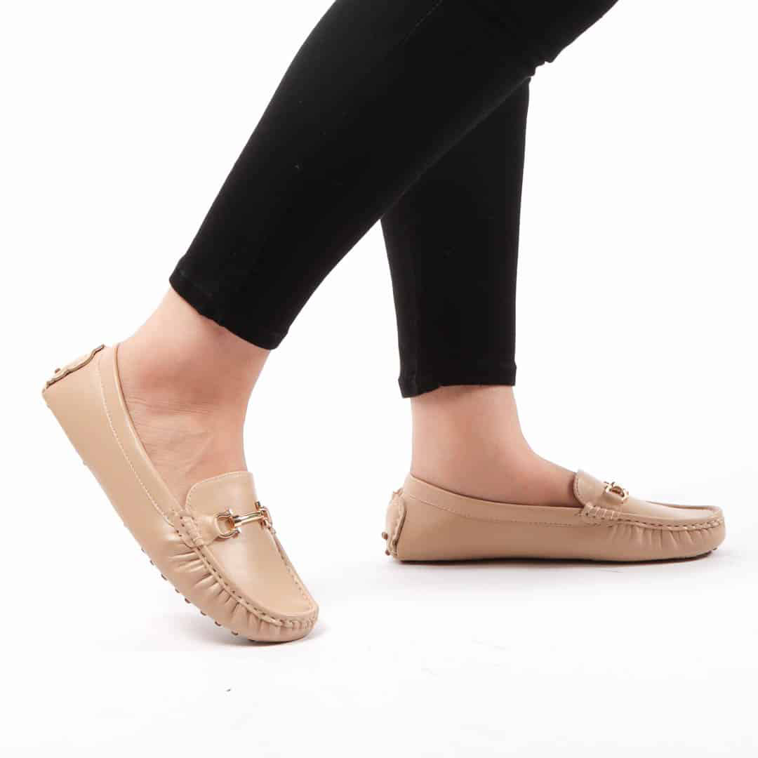 TATIANA– Mocassinns Femmes en Abricot.