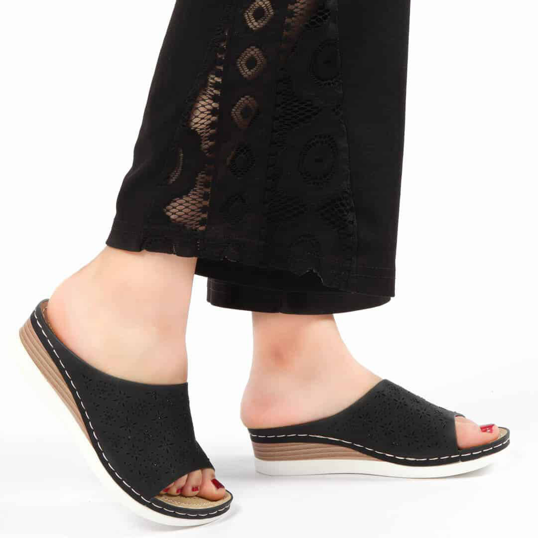 RelaxFit - Sandales confortables en Noir.