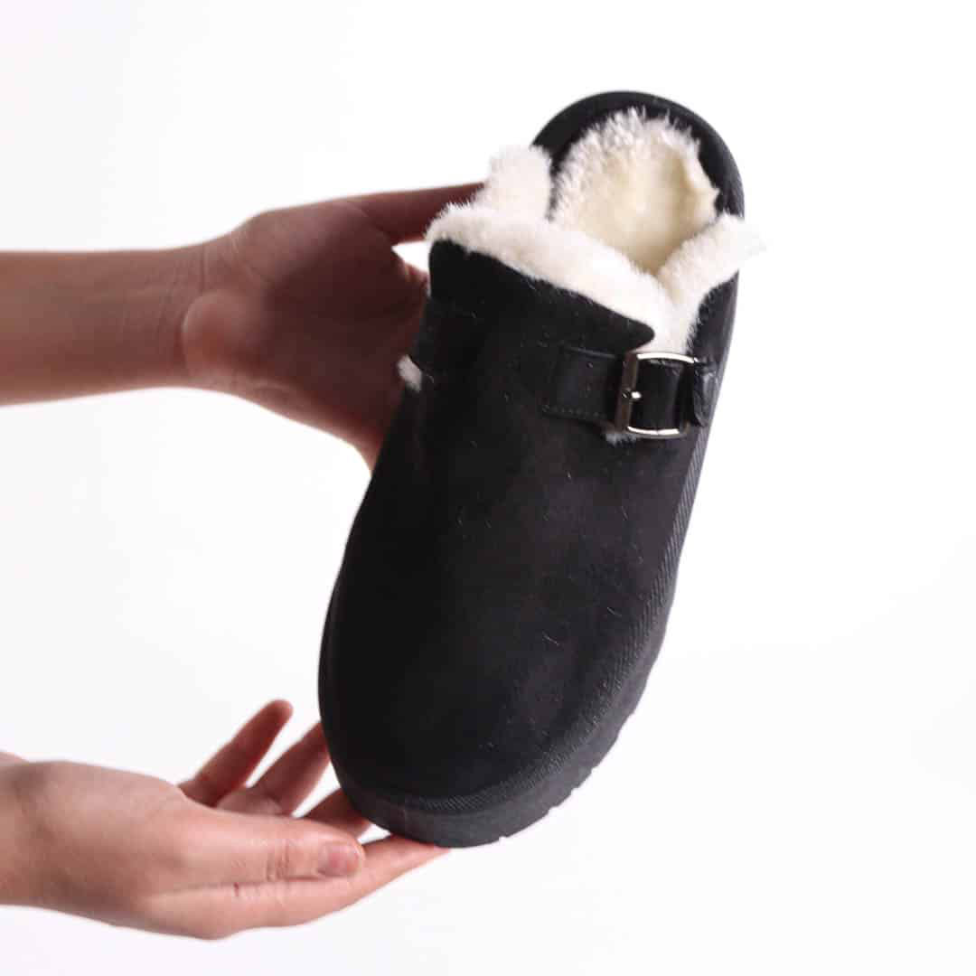 Elan - Chaussons à plateforme en Noir.