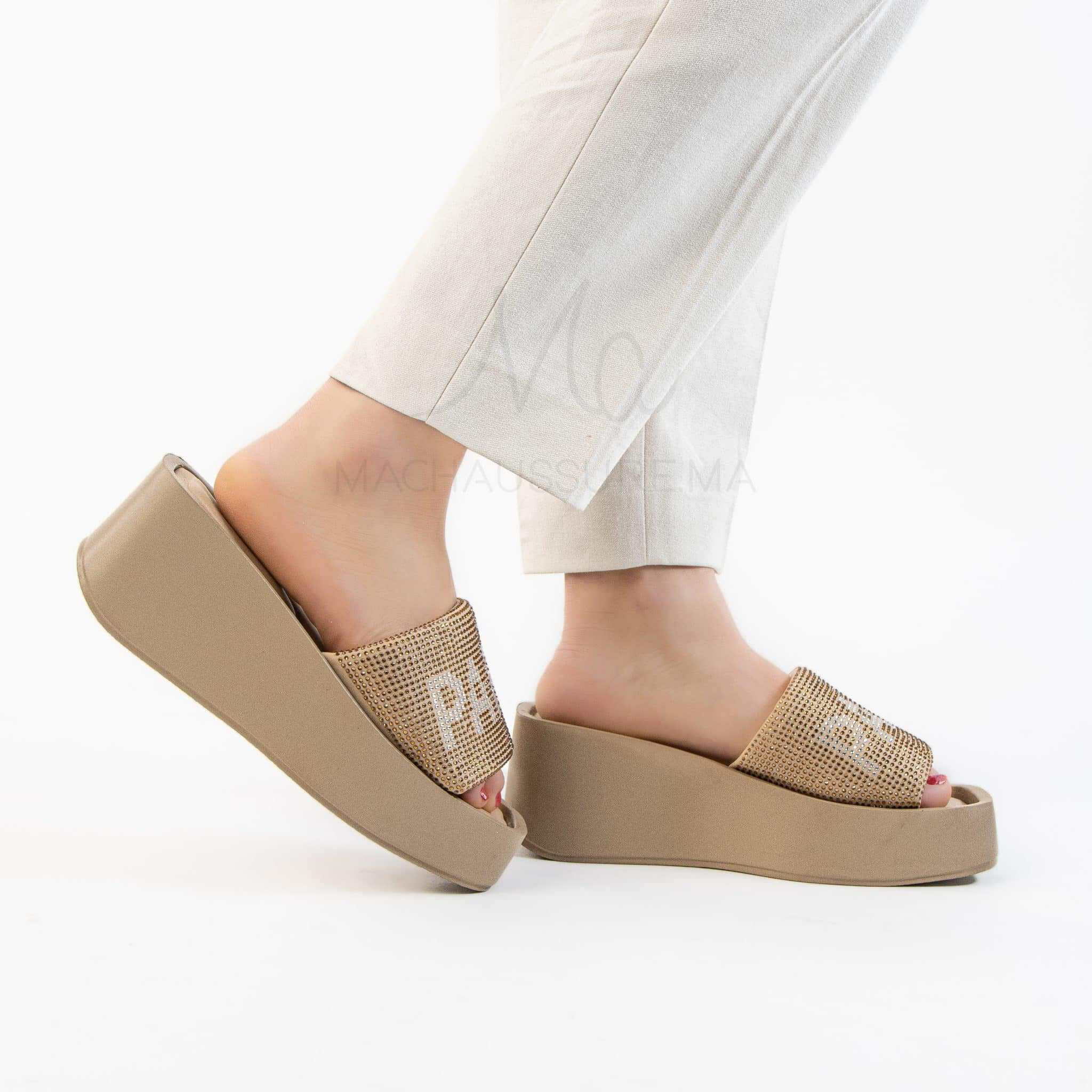 Achillée - Sandales à plateforme en Beige.