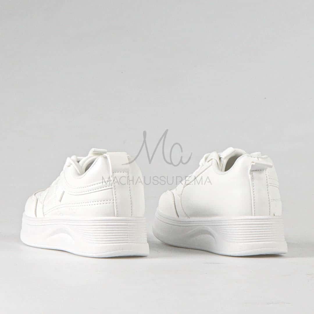 Pavel - Baskets enfants en Blanc.