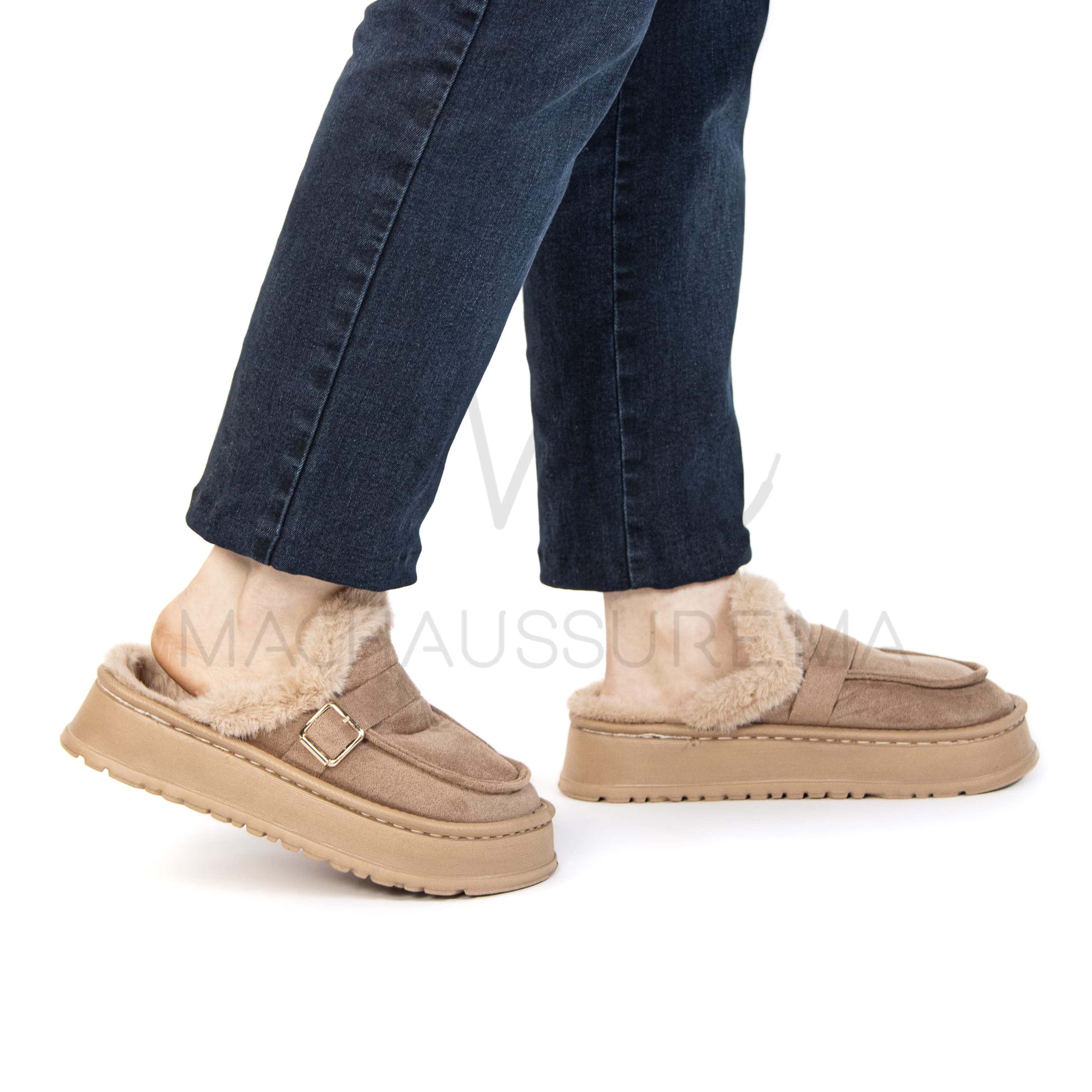 Chummy – Pantoufles Femmes en Kaki.