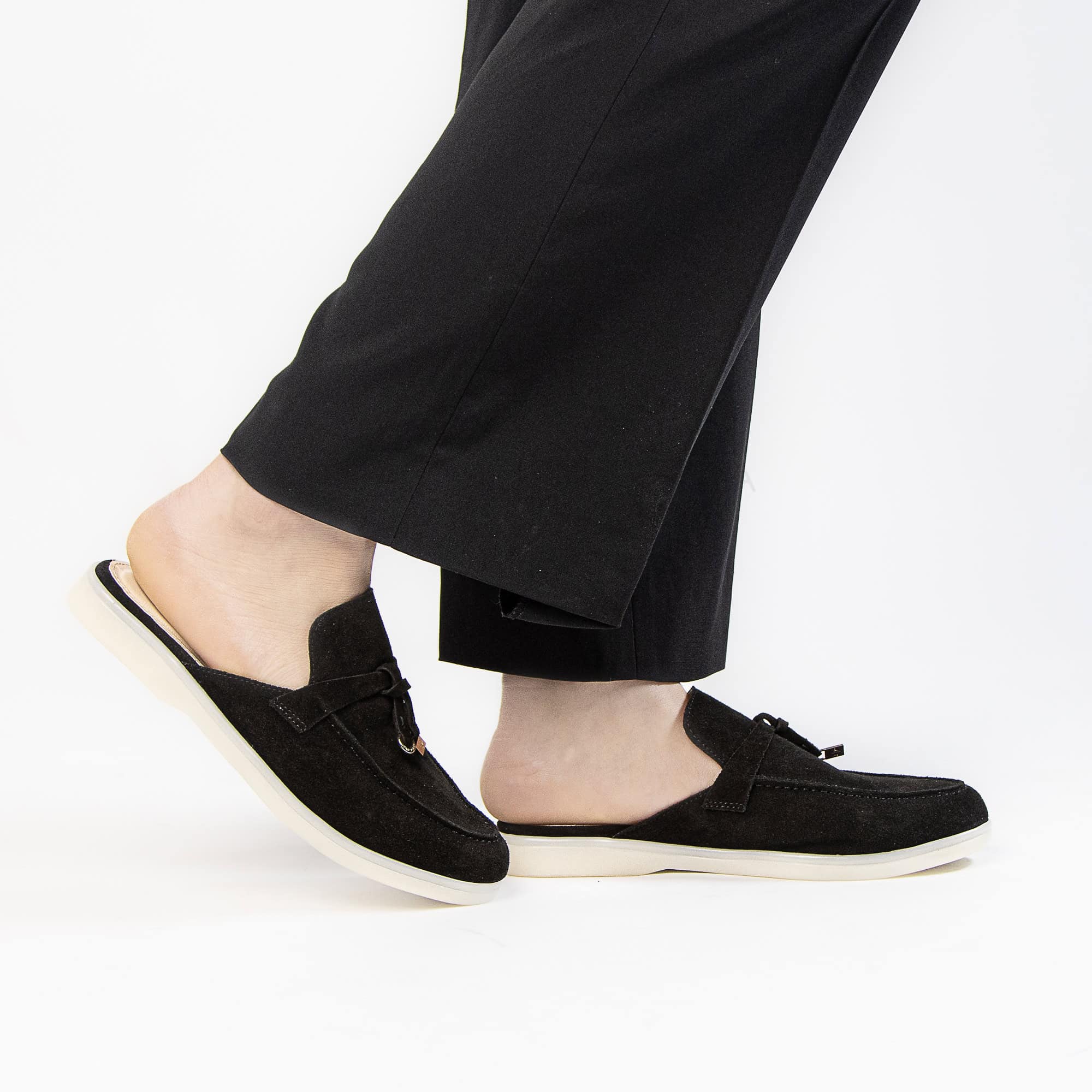 Trend – Mules Femmes en Daim Noir.