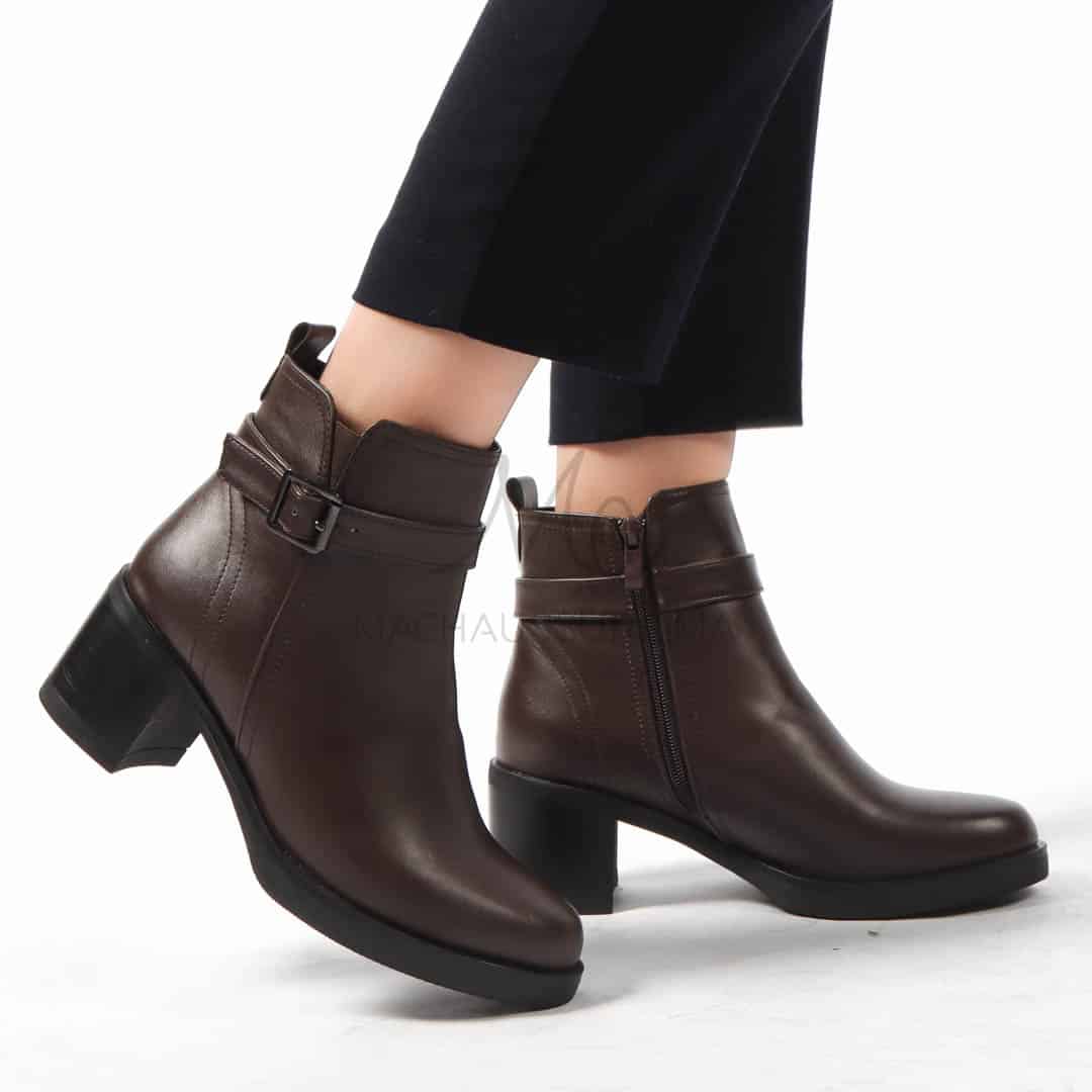 CORAL - Bottines en Marron.
