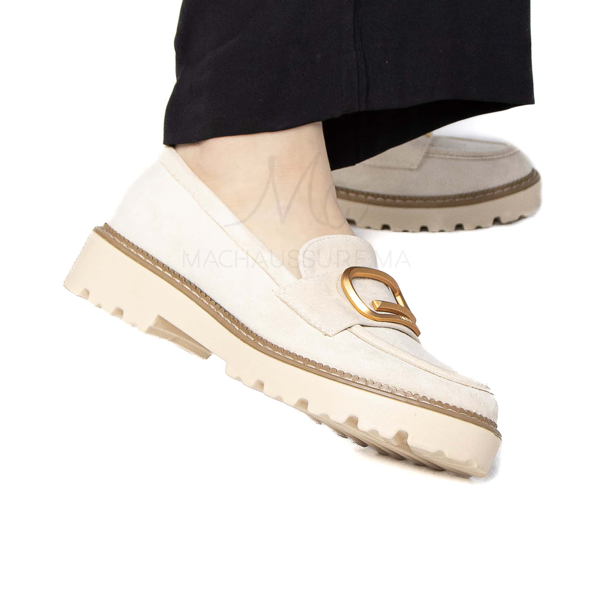 Le Soulier – Derbies Femmes en Beige.