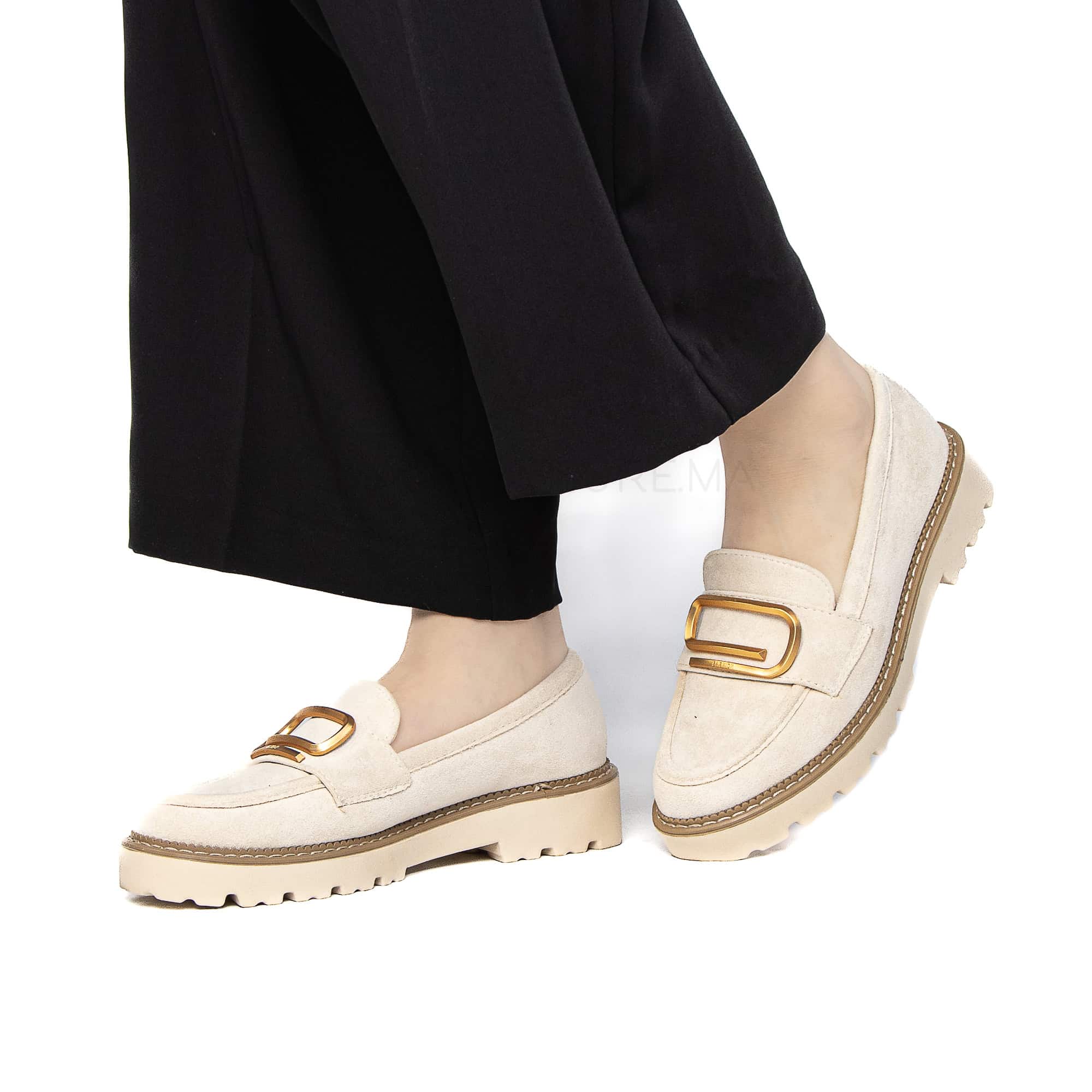 Le Soulier – Derbies Femmes en Beige.