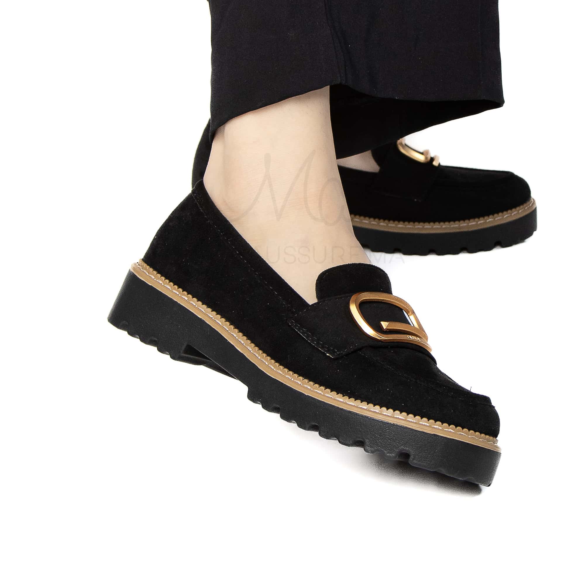 Le Soulier – Derbies Femmes en Noir.