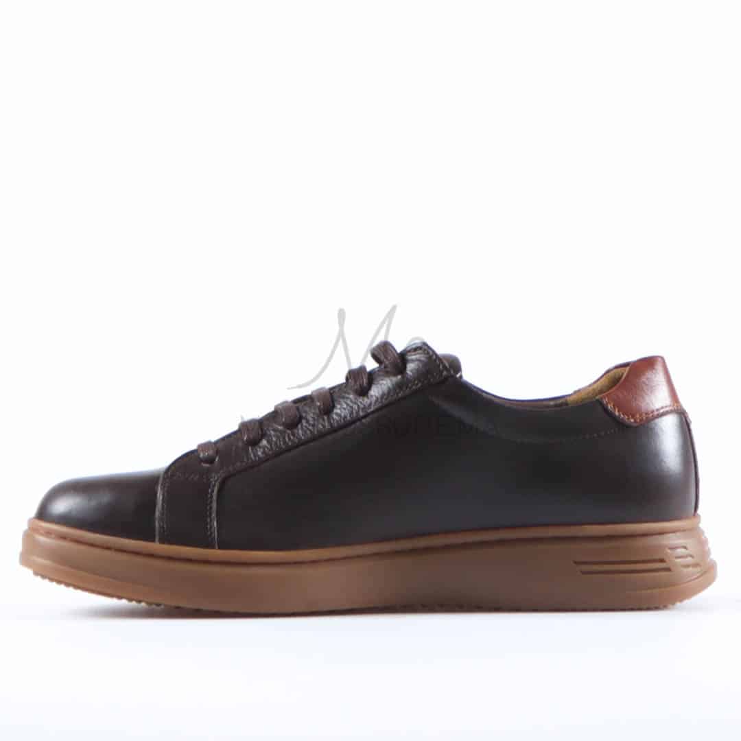 Reyo - Baskets Basses en cuir en Marron.