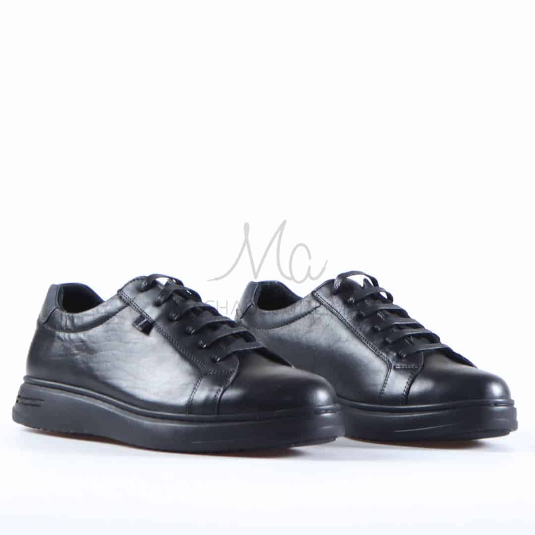 Reyo - Baskets Basses en cuir en Noir.