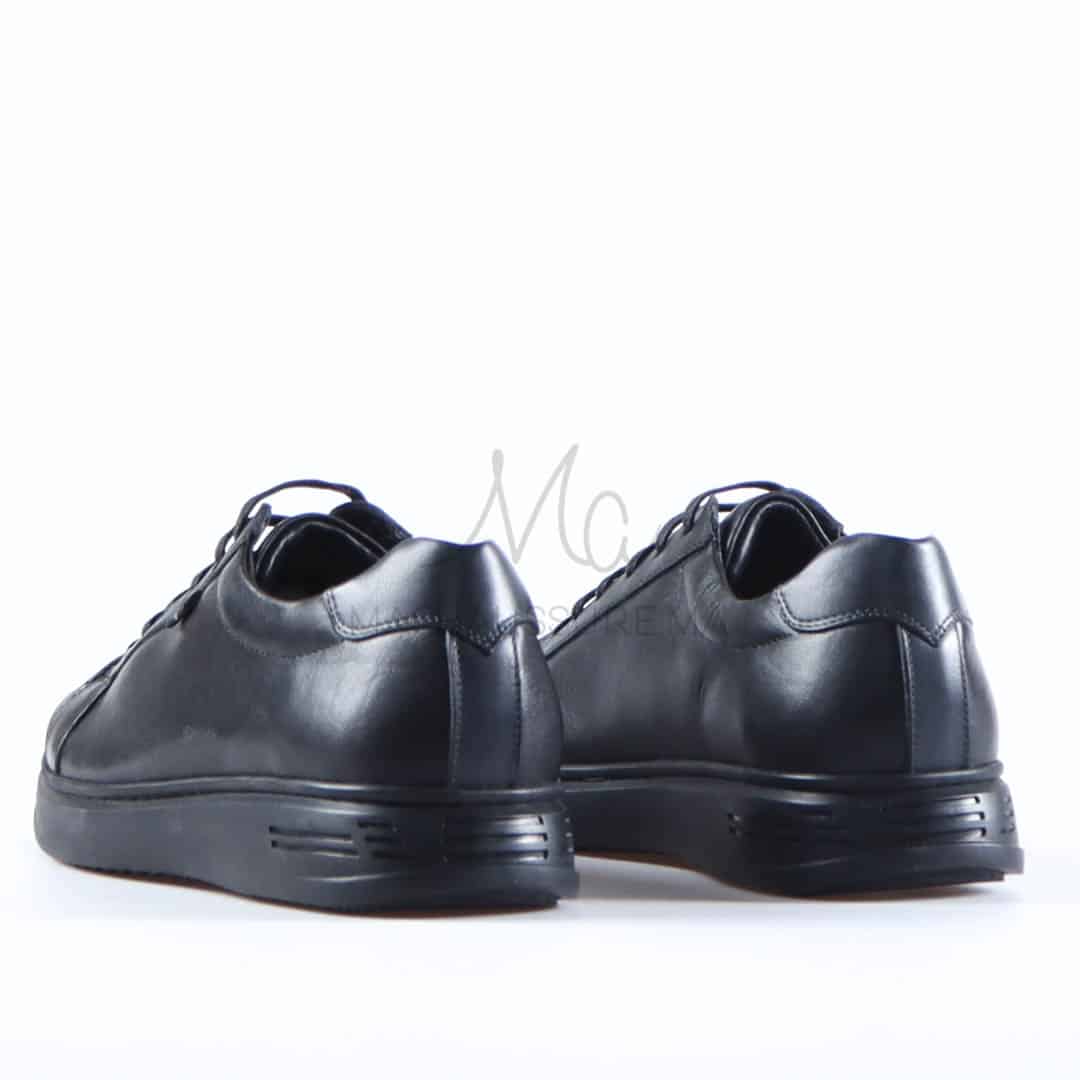 Reyo - Baskets Basses en cuir en Noir.