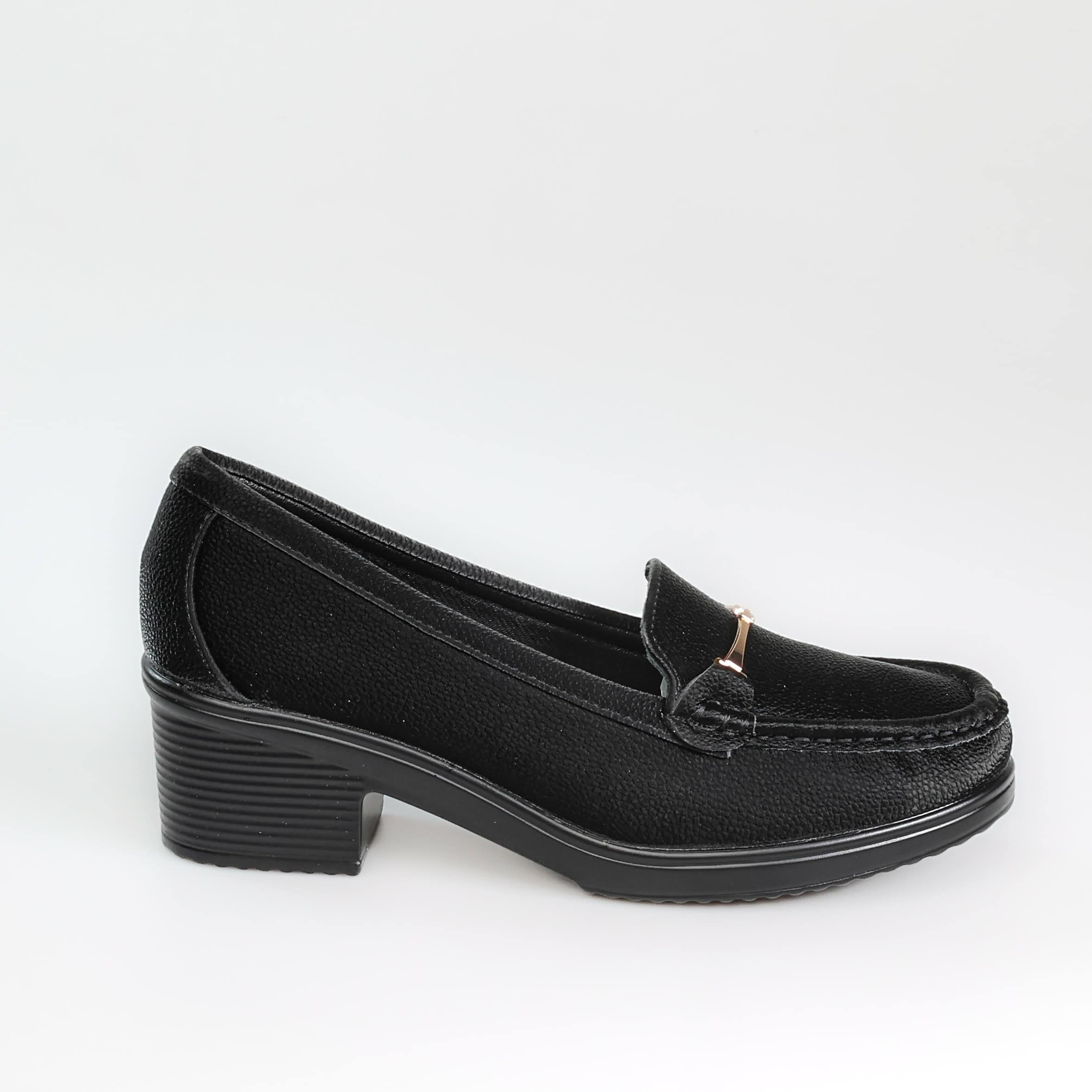 Ocre – Mocassins demi talon en Noir.