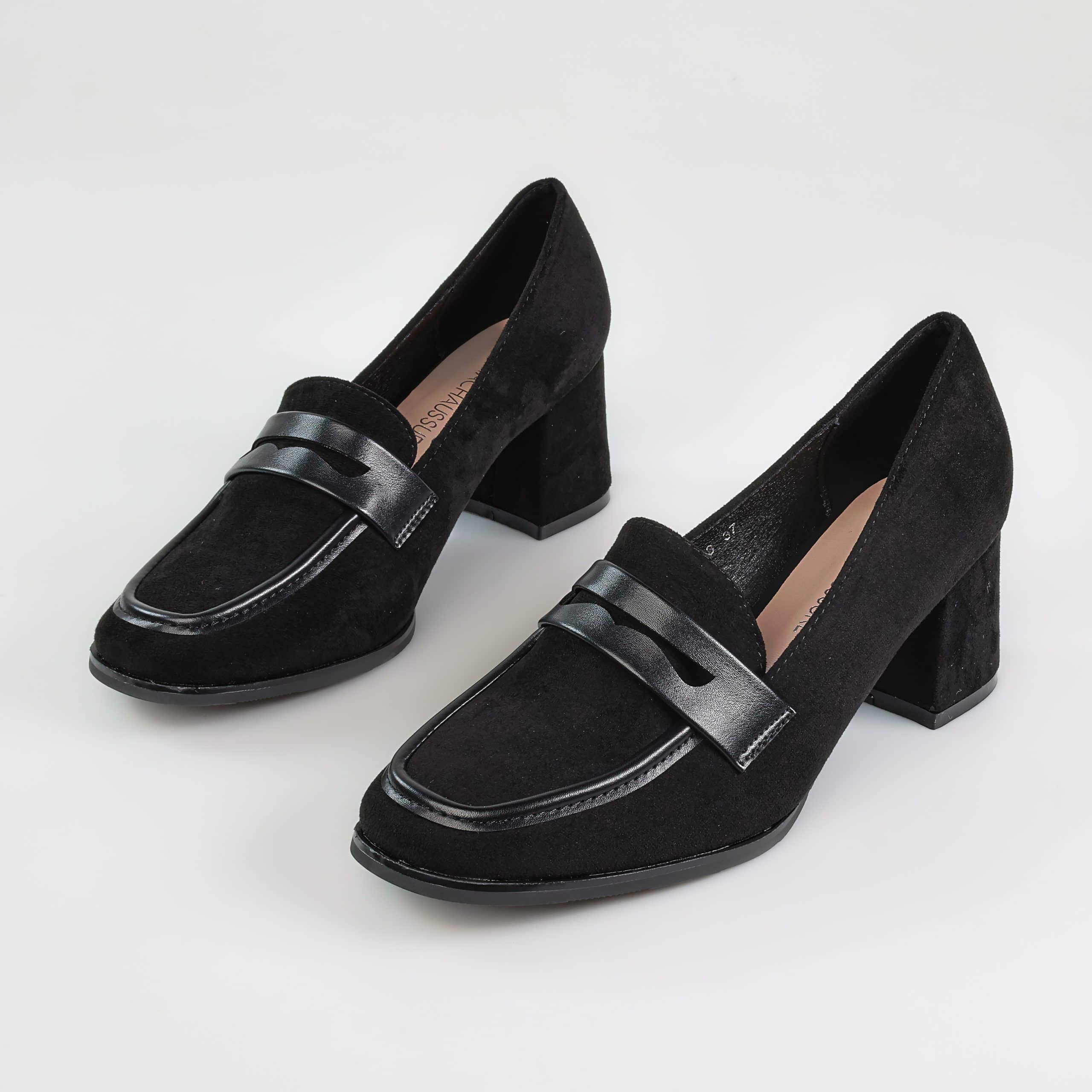 ARK – Derbies Femmes en Noir.