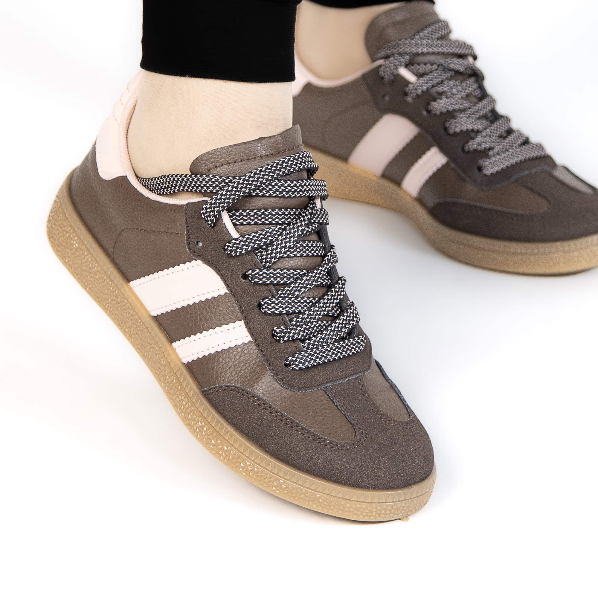 Tempo – Baskets Femmes en Marron.