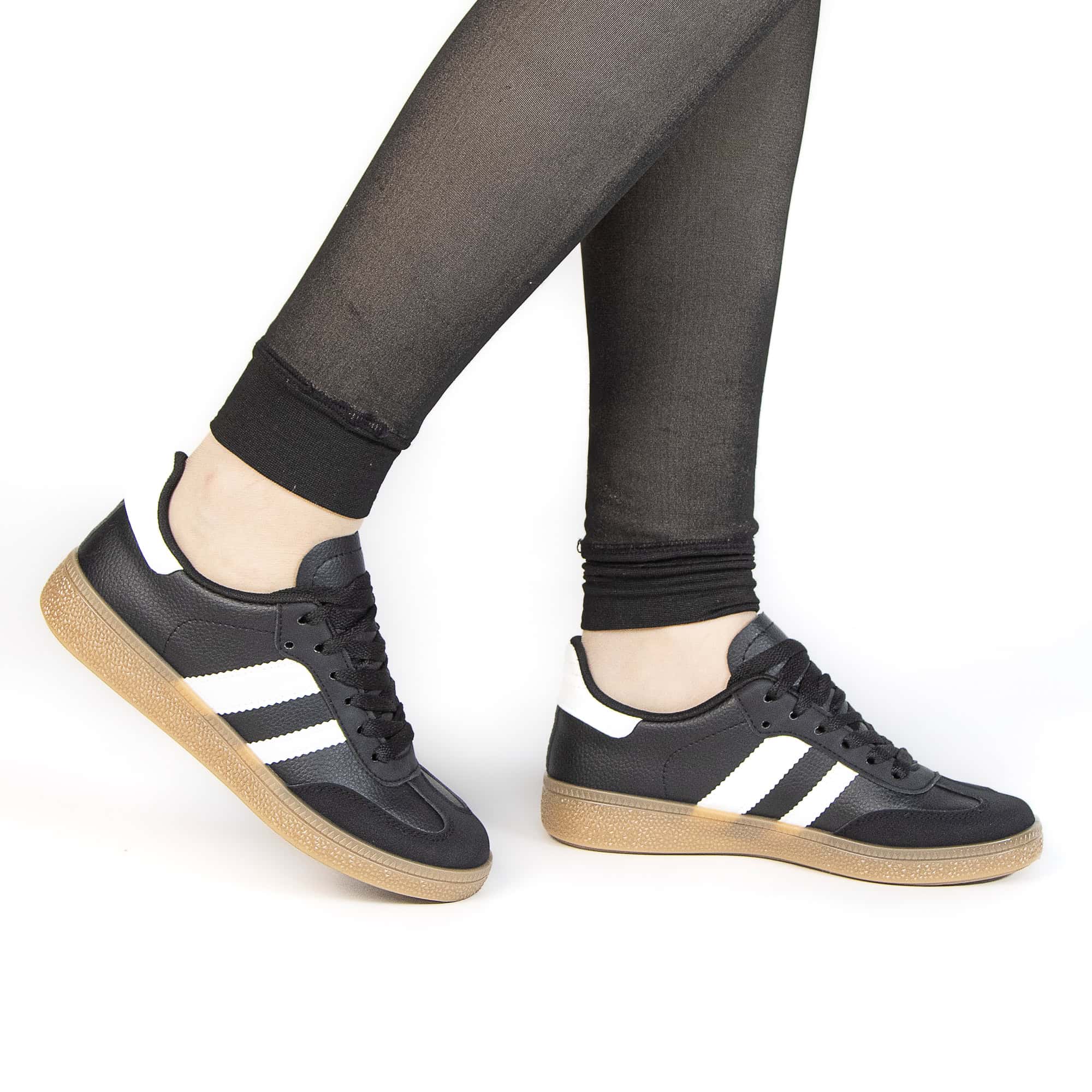Tempo – Baskets Femmes en Noir.