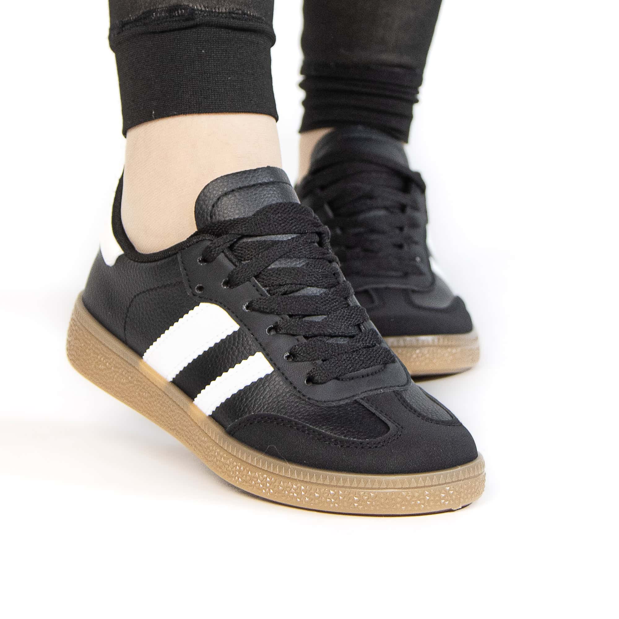 Tempo – Baskets Femmes en Noir.
