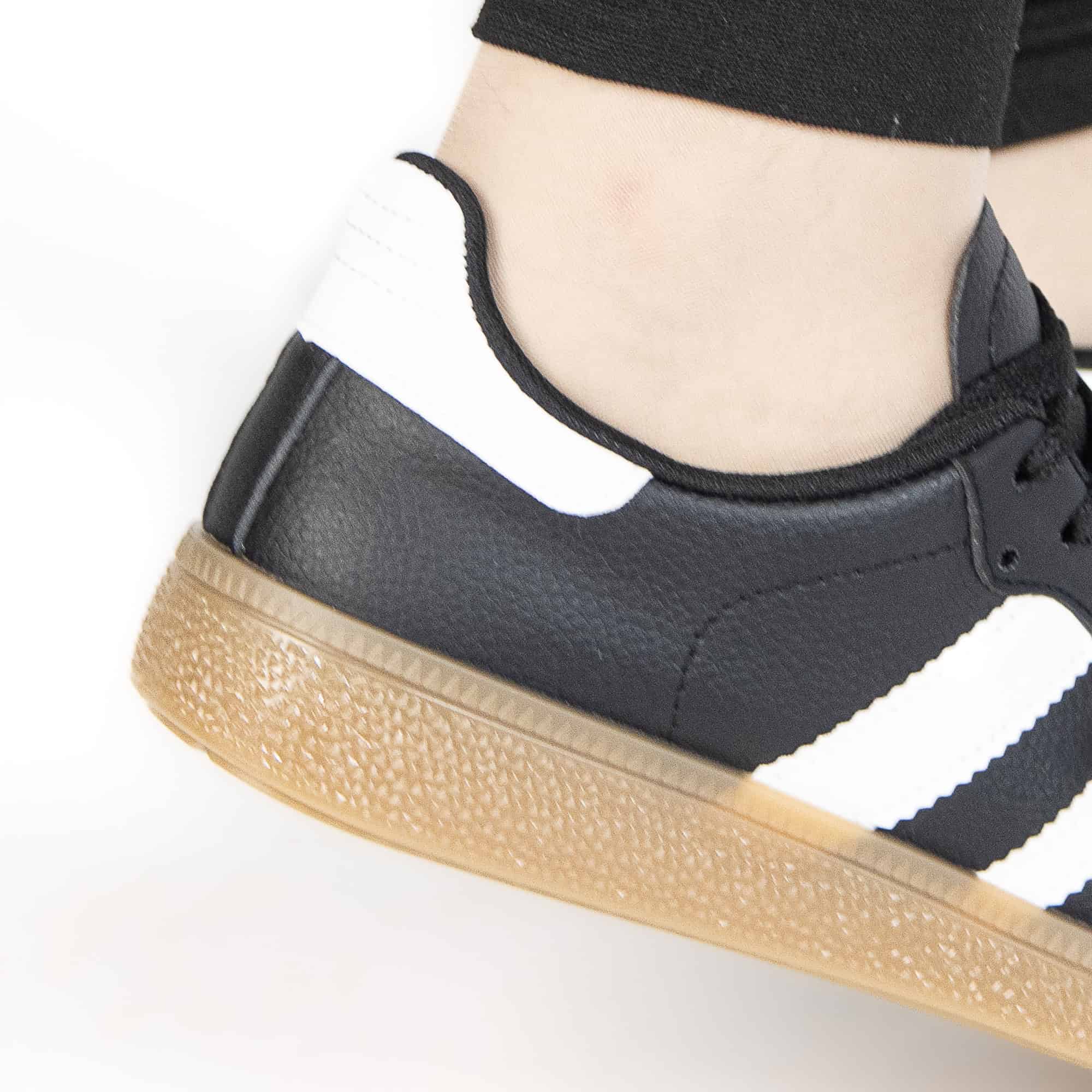 Tempo – Baskets Femmes en Noir.