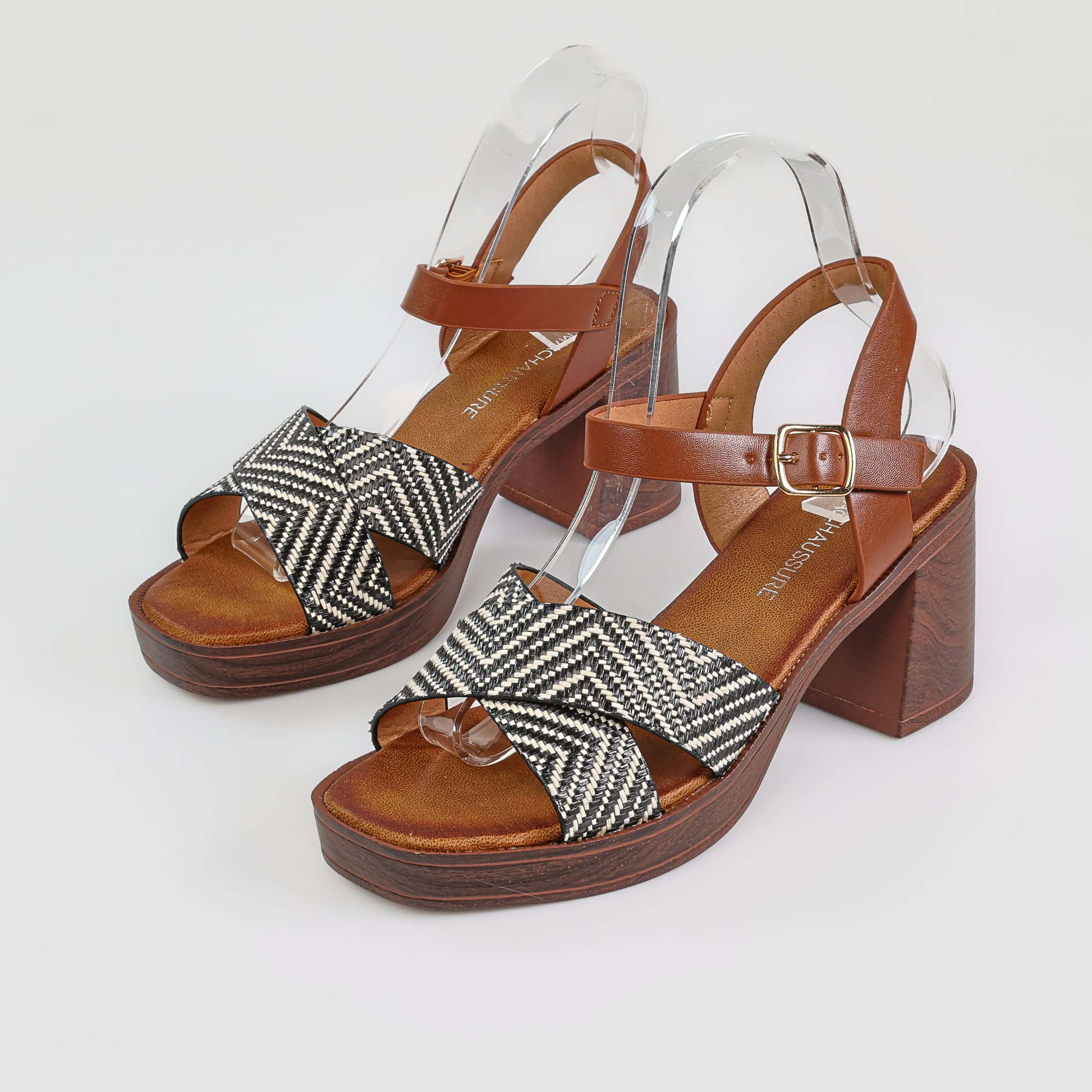 Cèdre – Sandales demi talon raffia en Noir.