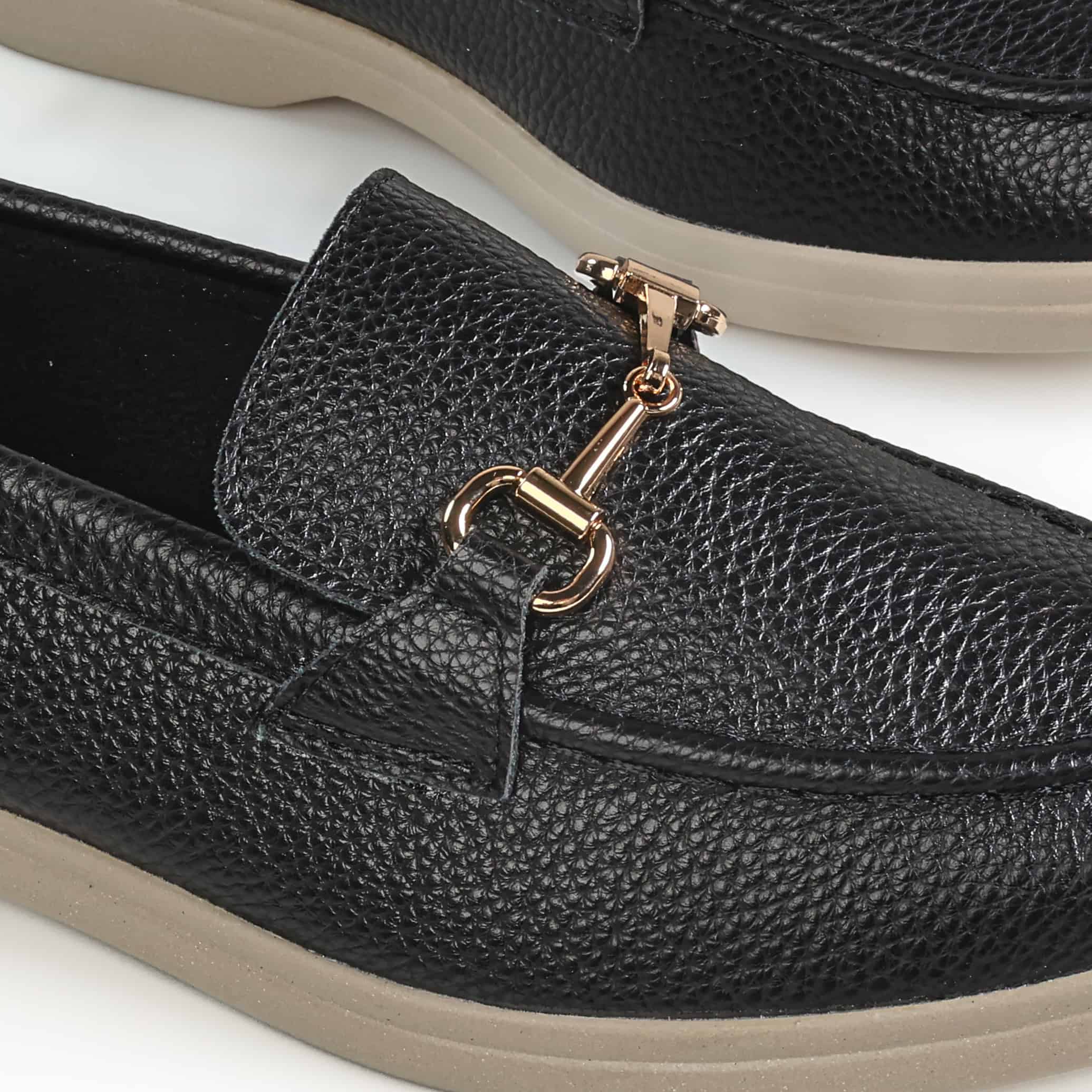 Passage – Mocassins Femmes en Noir.