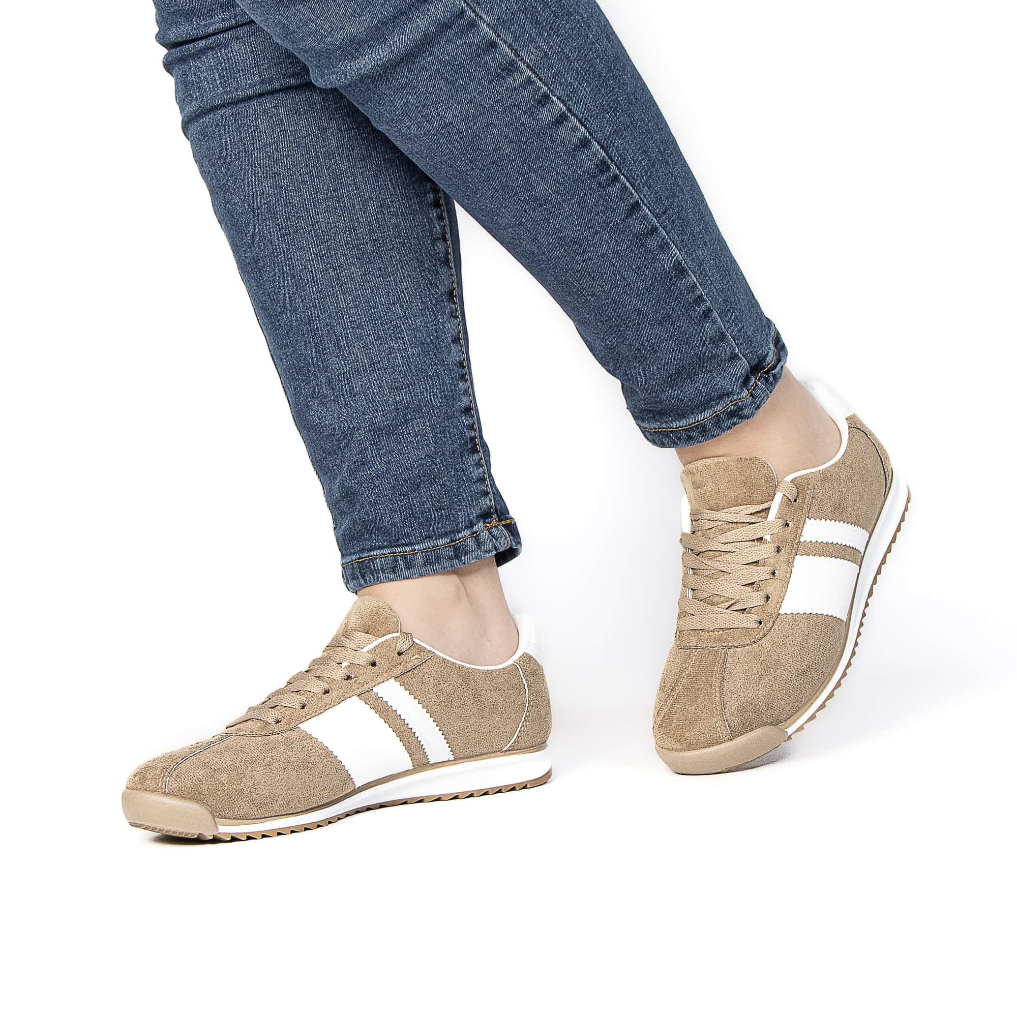 FELLA – Baskets Femmes en Kaki.