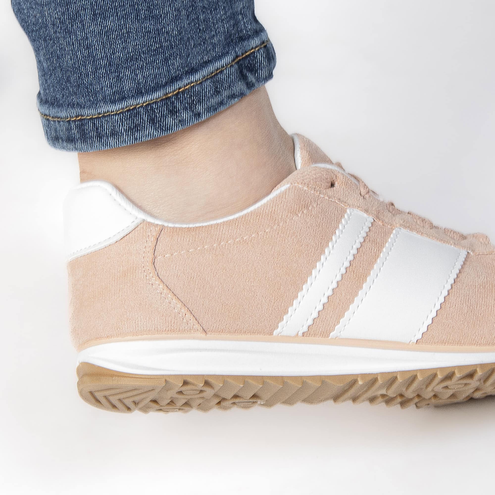 FELLA – Baskets Femmes en Rose.
