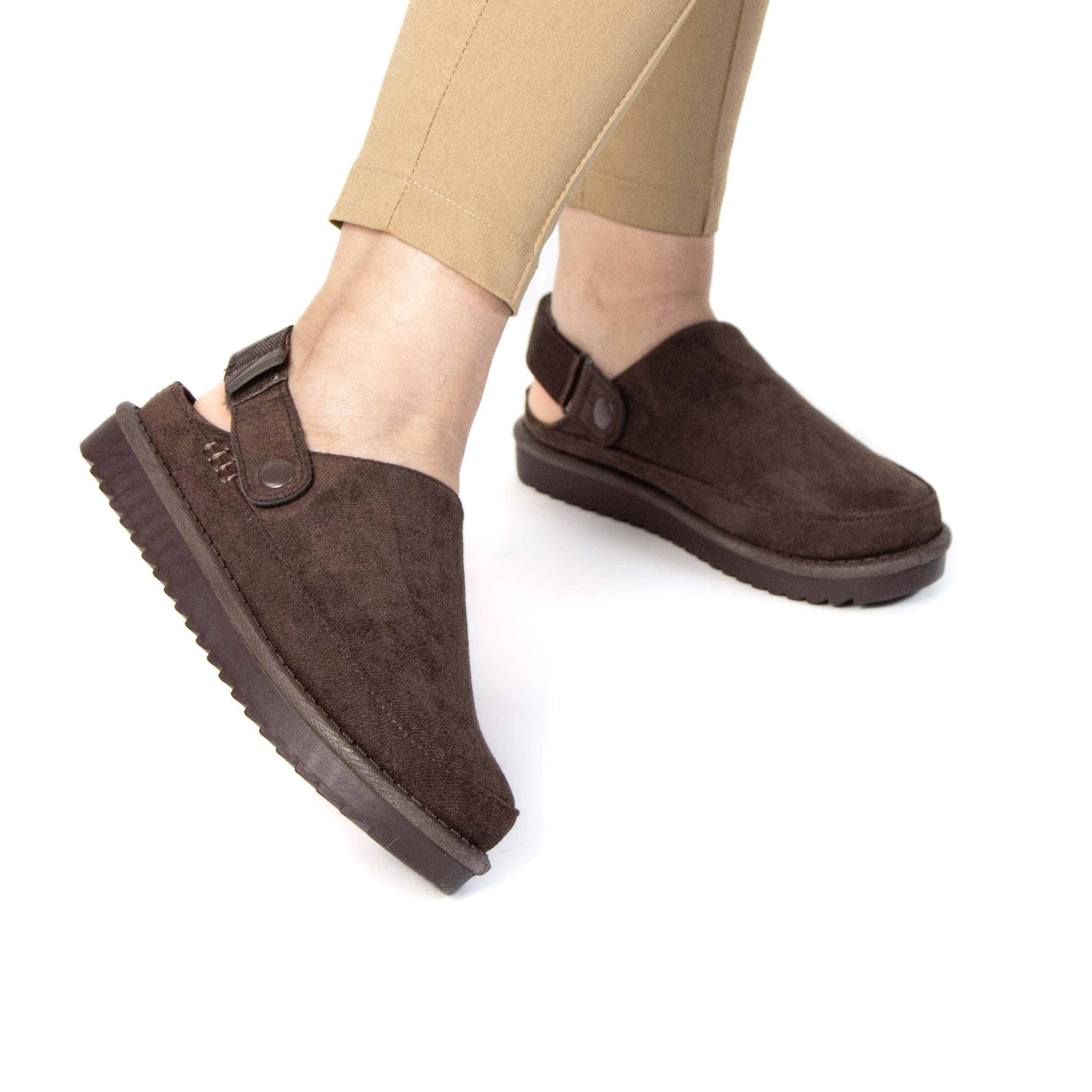Sofie – Chaussons Femmes en Marron.