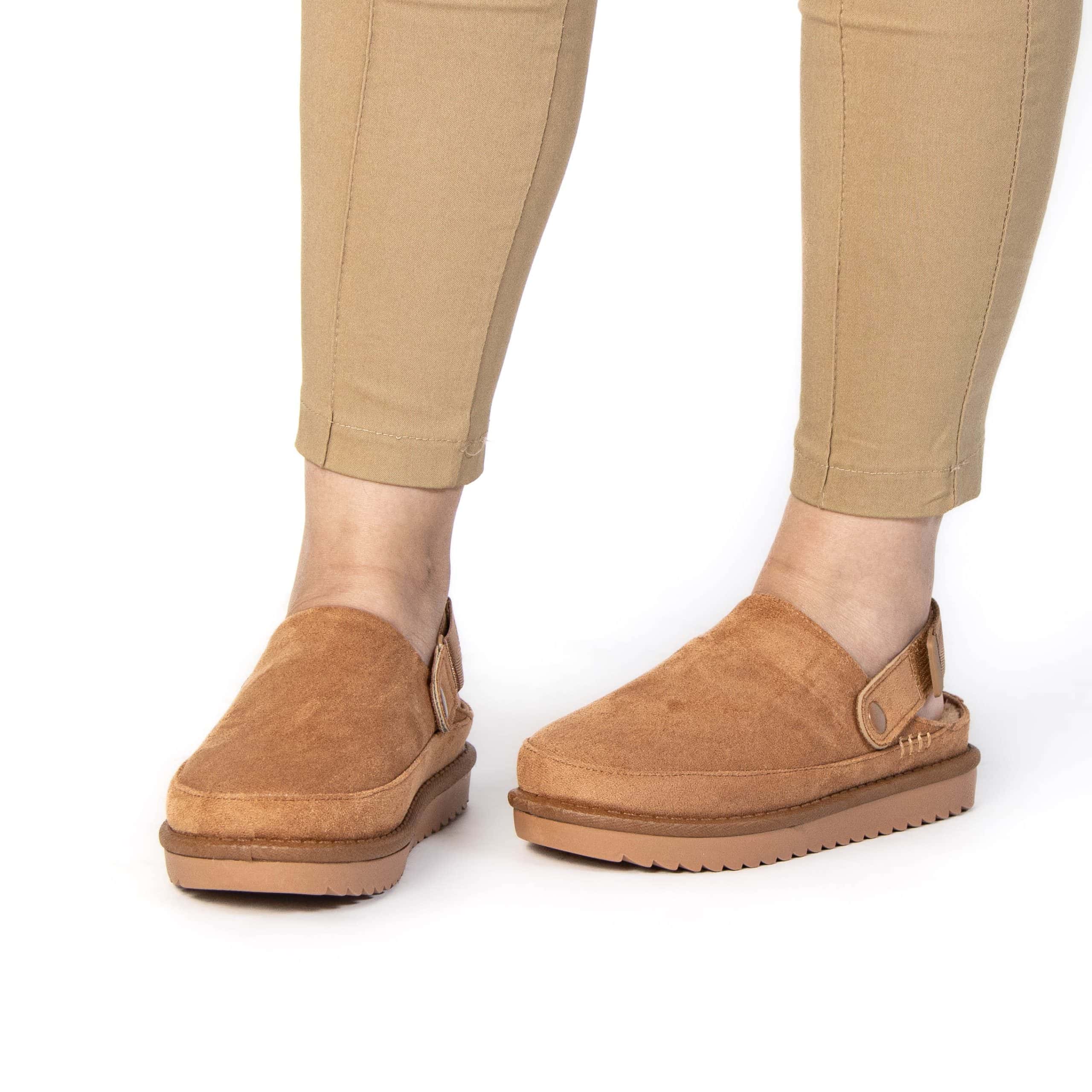 Sofie – Chaussons Femmes en Tabac.