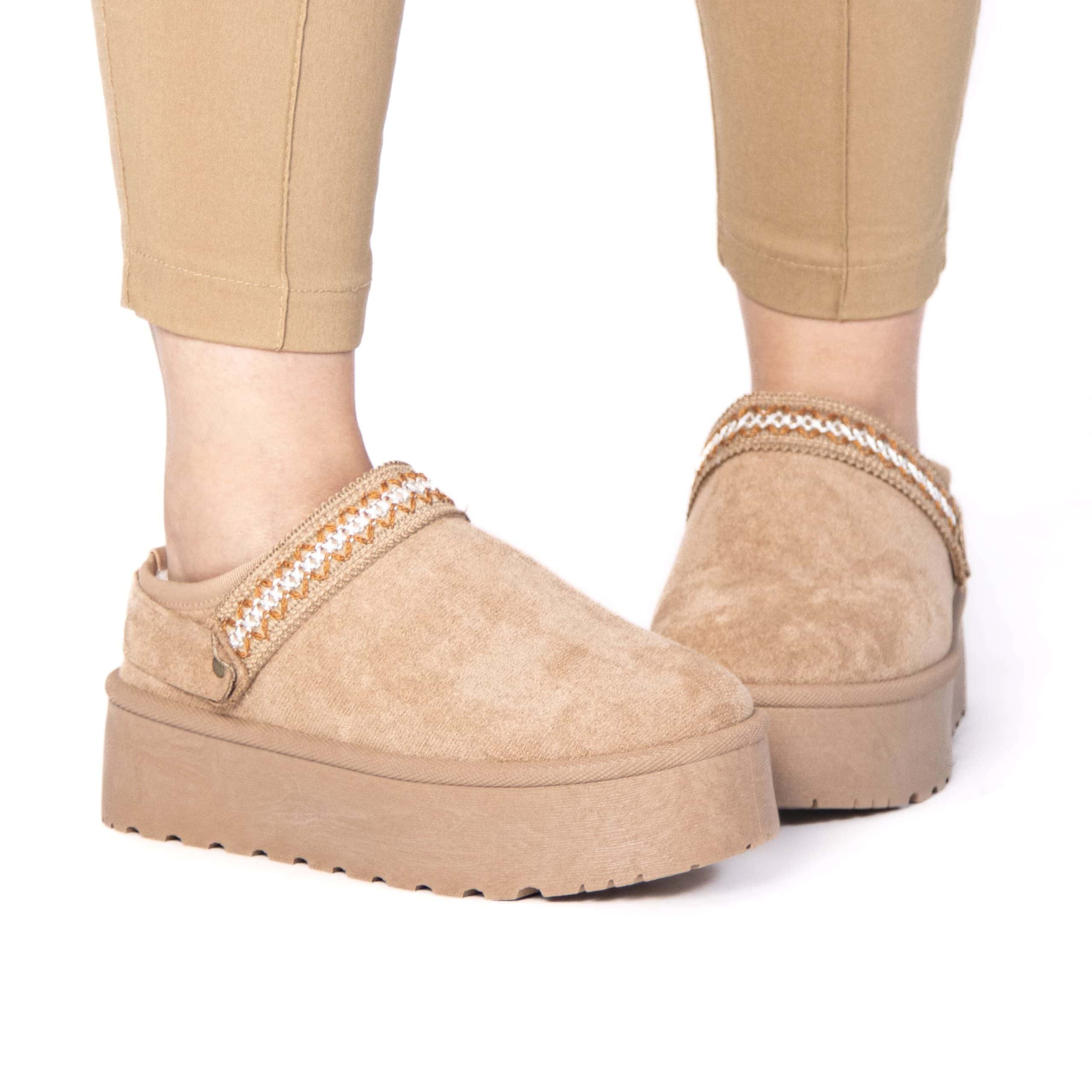 Shaggy – Chaussons à plateforme en Kaki.