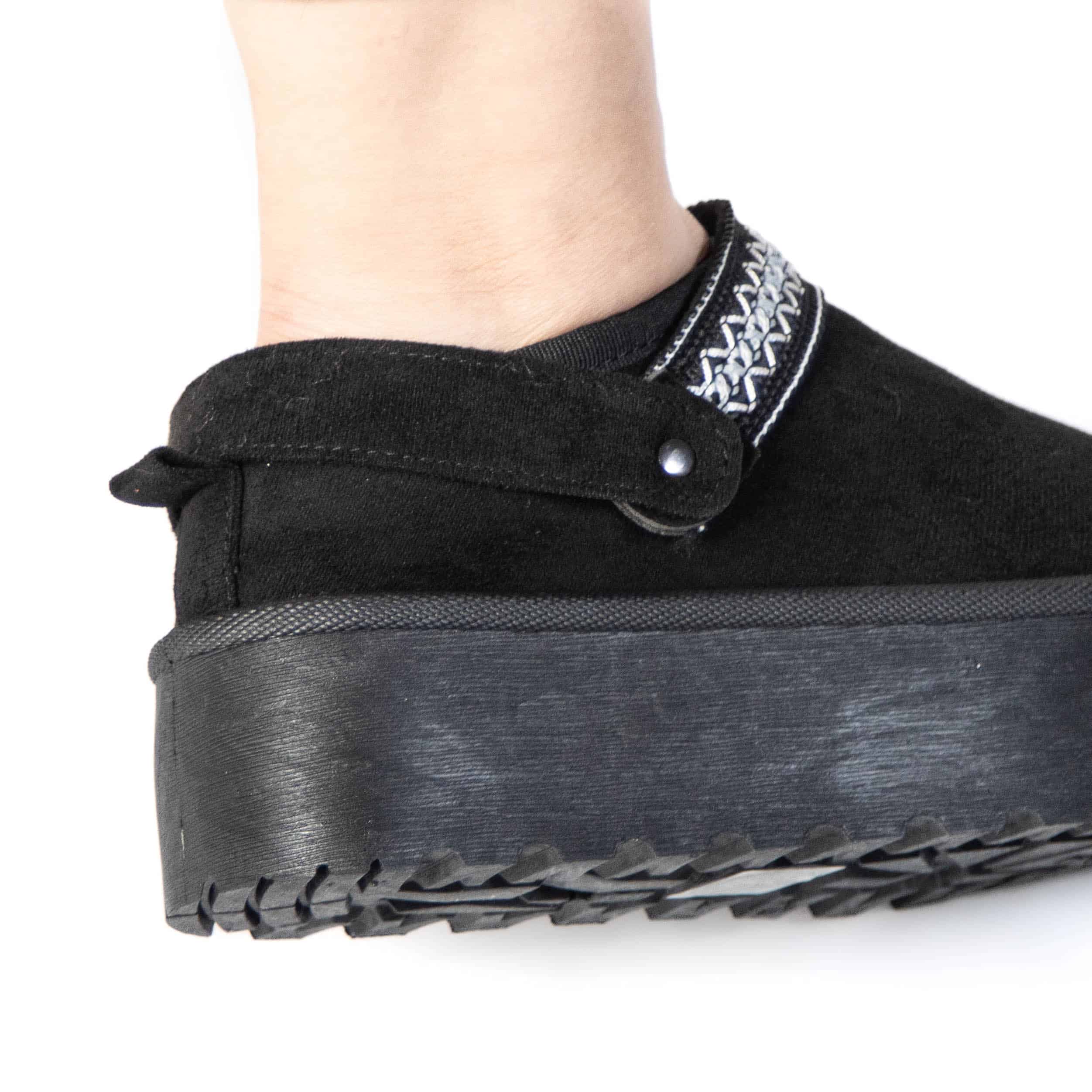 Shaggy – Chaussons à plateforme en Noir.